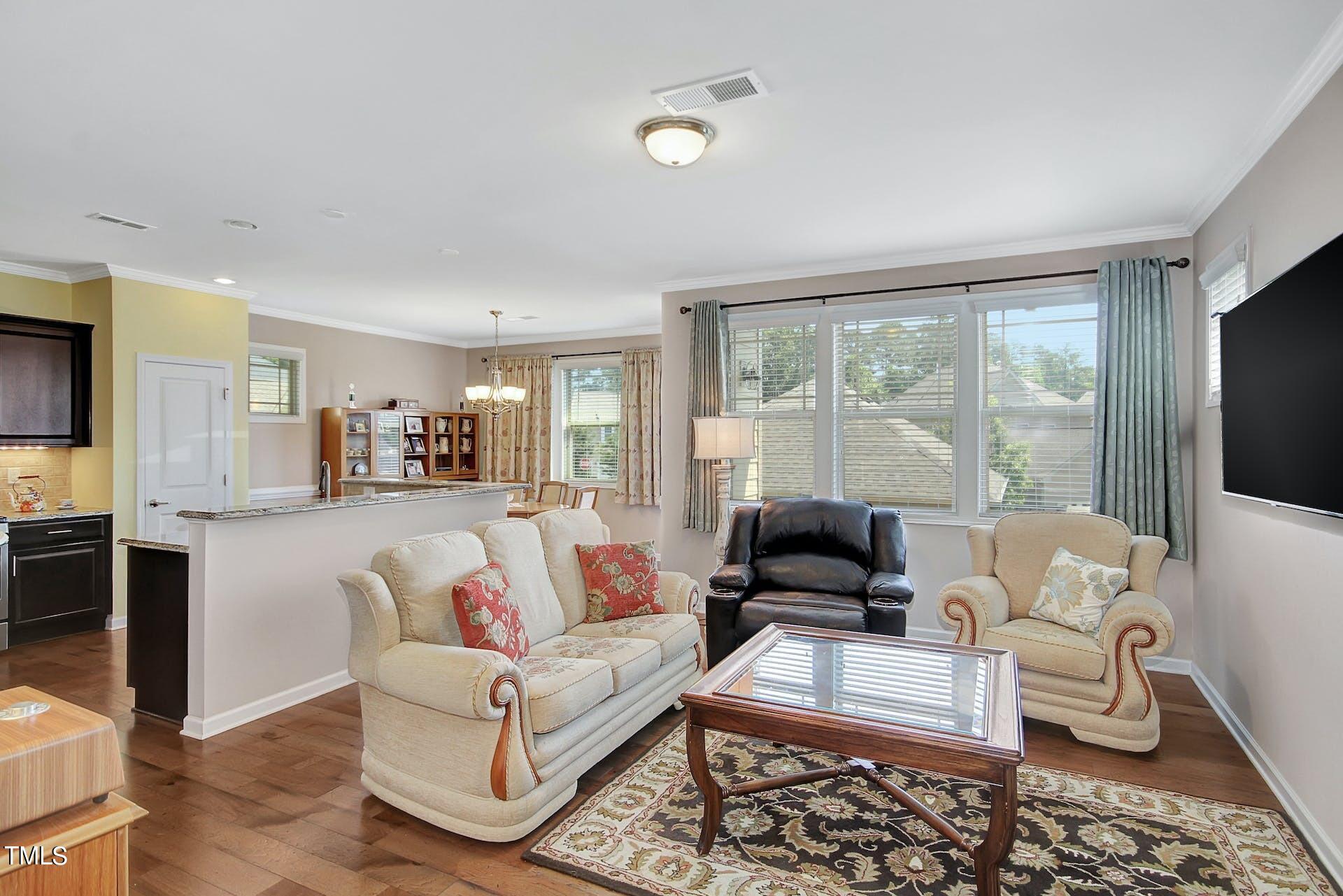 813 Wildflower Ridge Road Property Photo 4