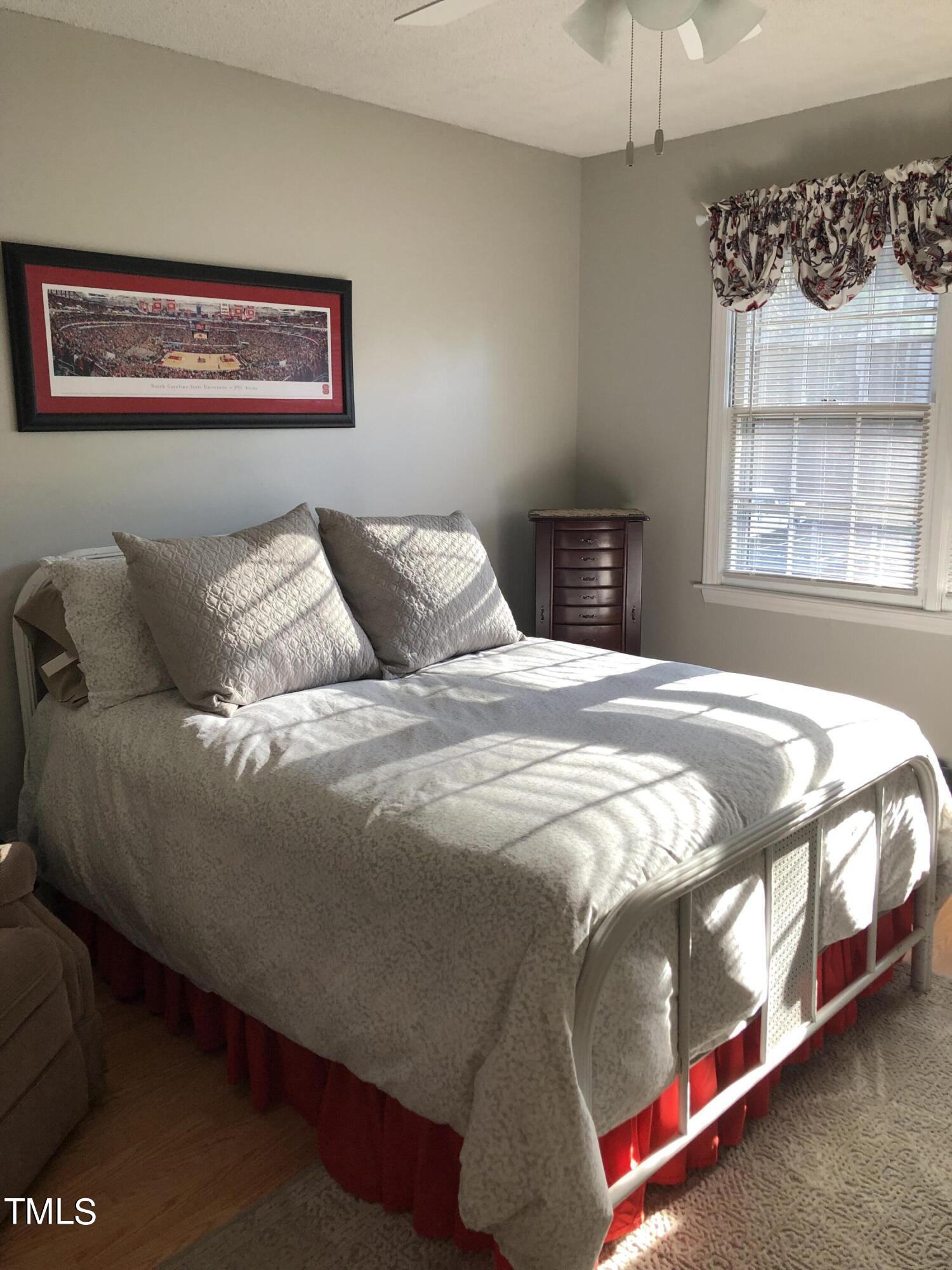 1375 Garden Crest Circle Property Photo 4