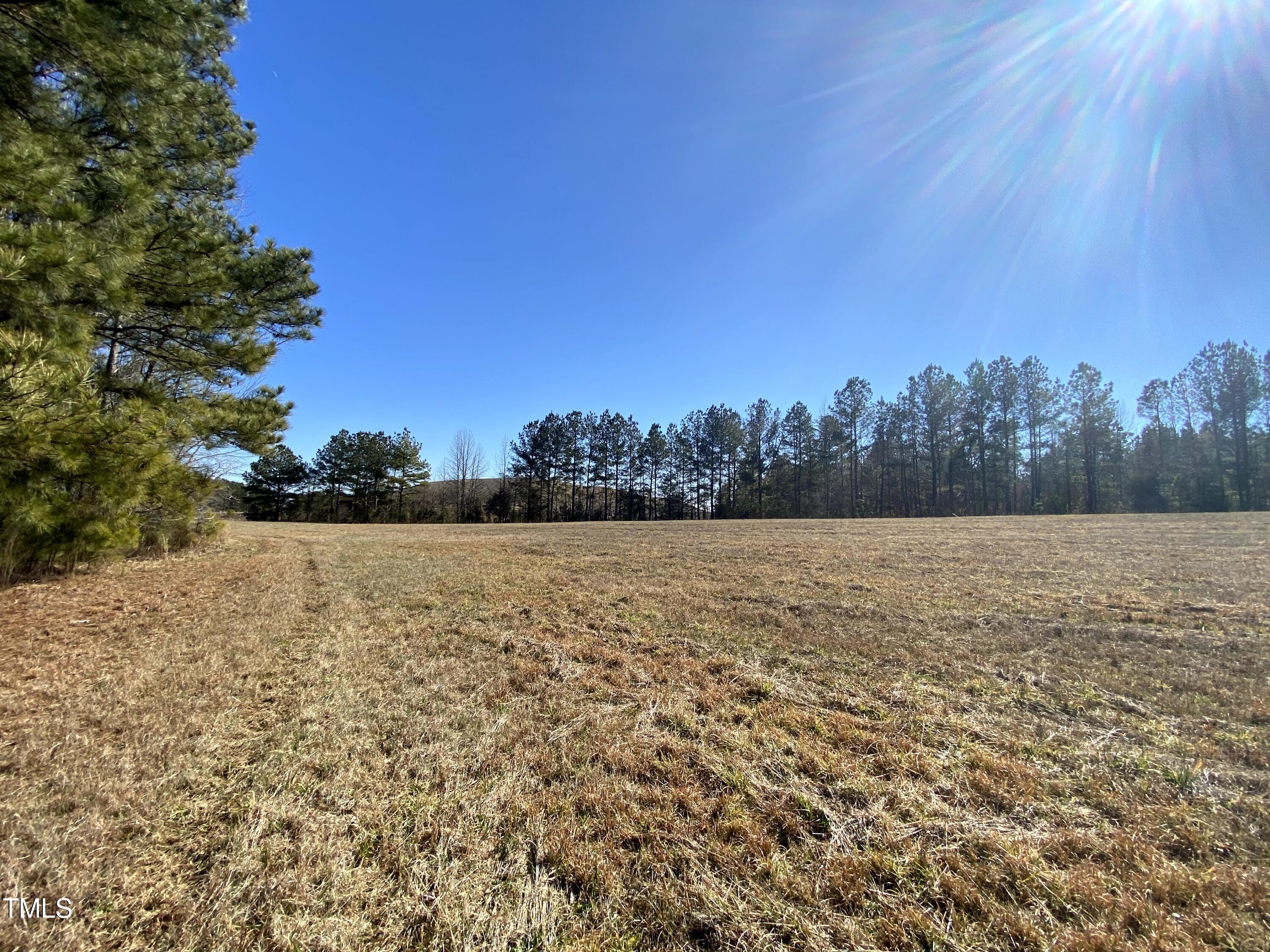 2523 Hamlin Road Property Photo 2