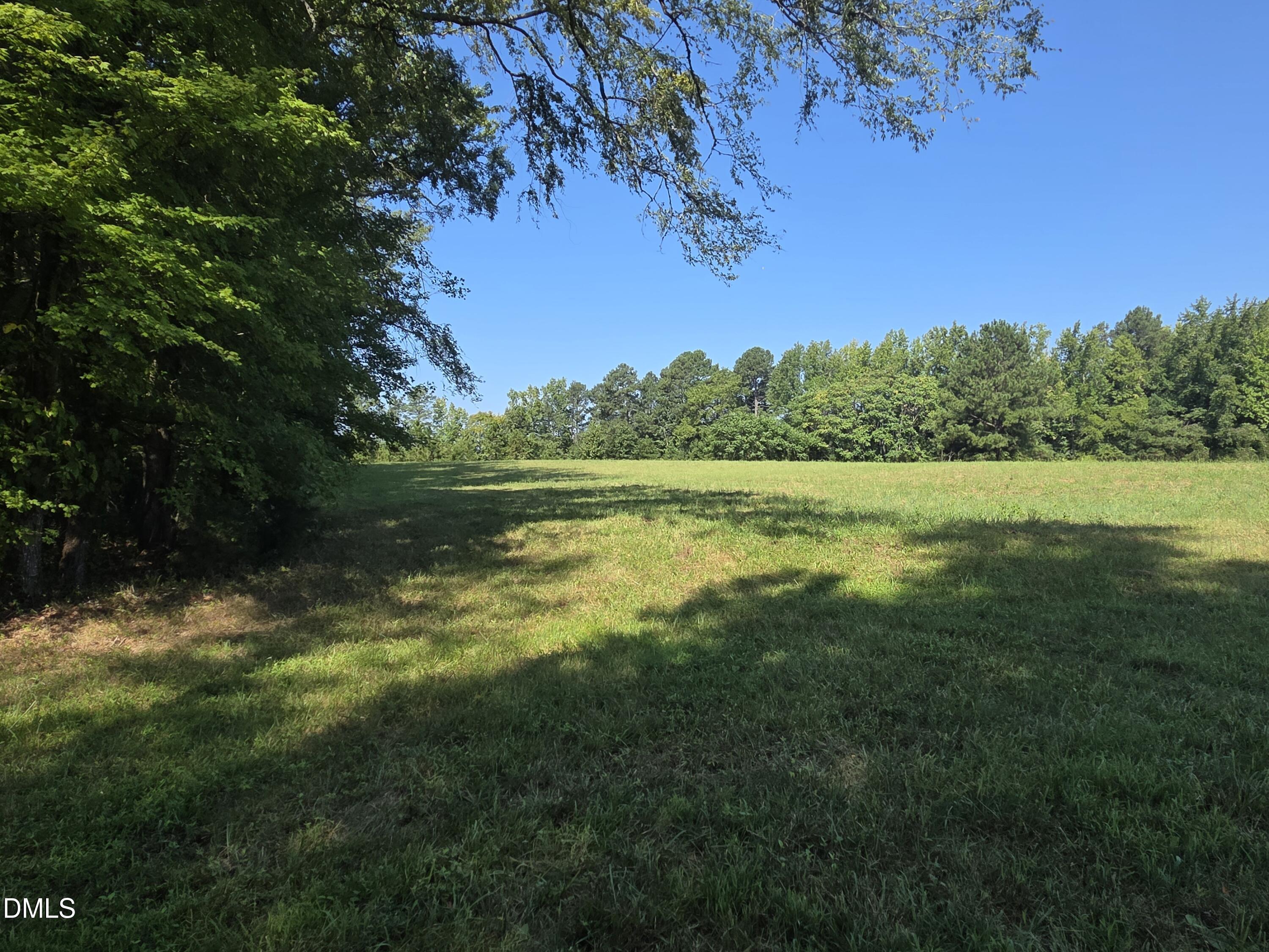 2523 Hamlin Road Property Photo 11