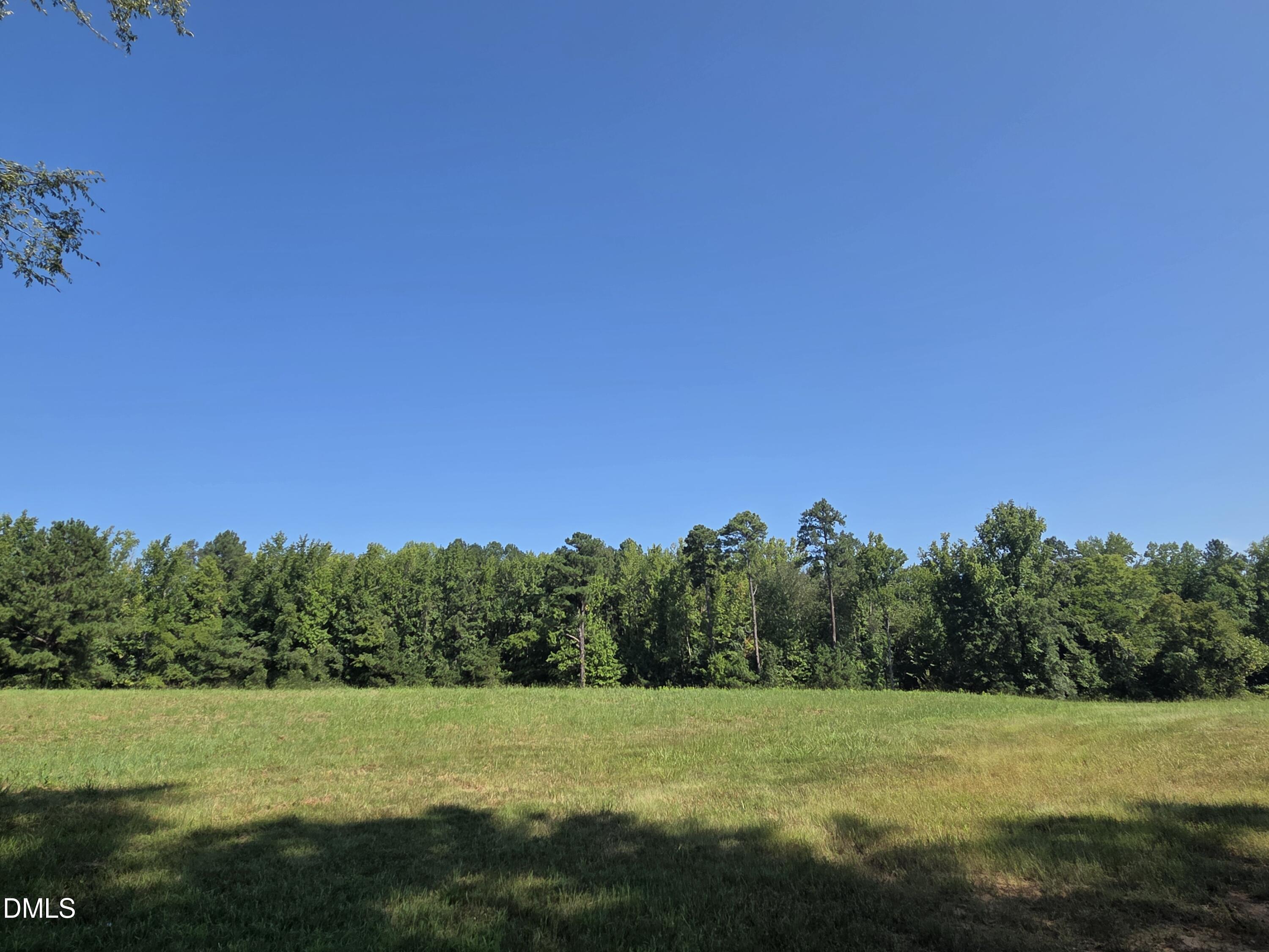 2523 Hamlin Road Property Photo 12