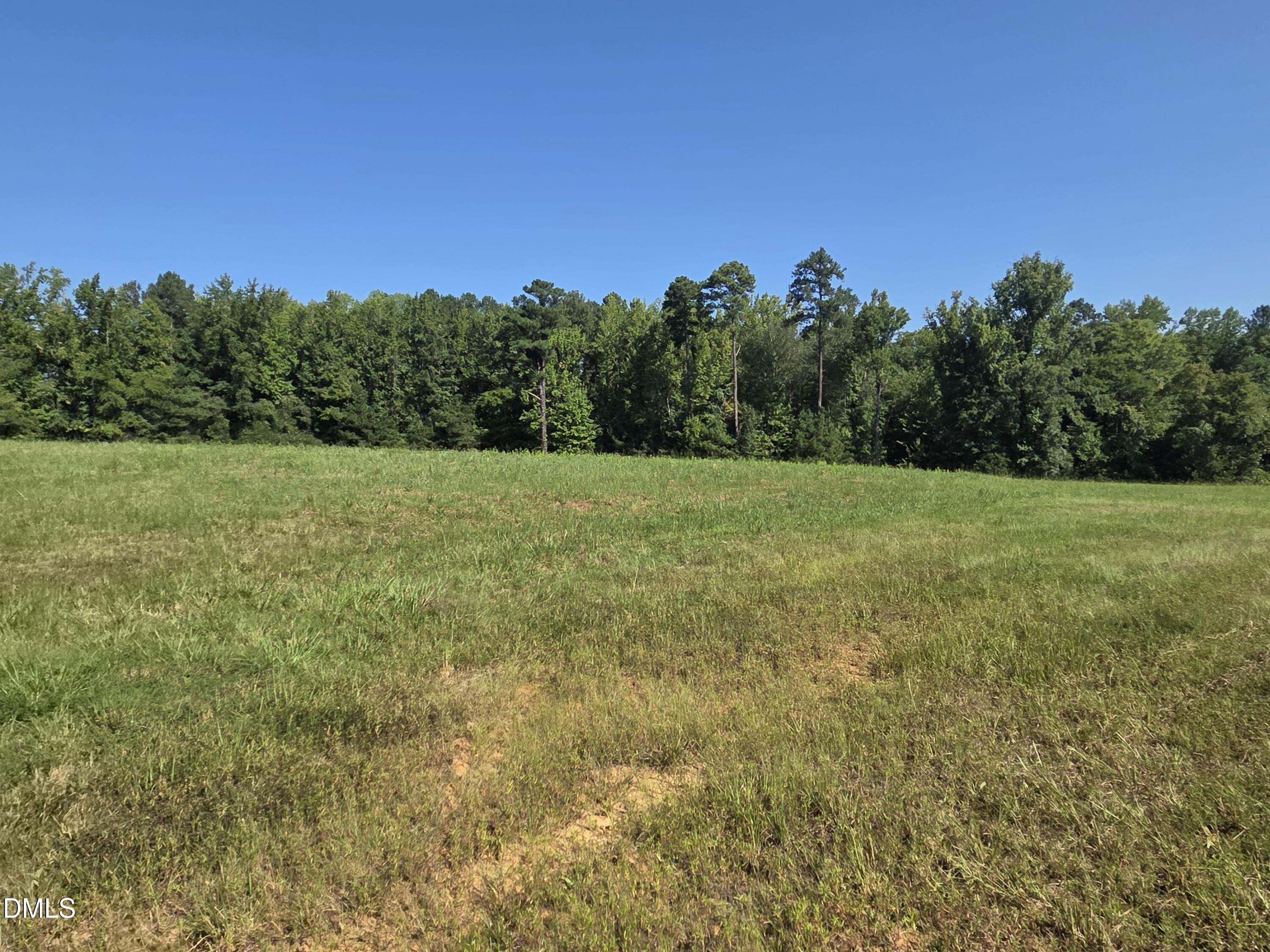 2523 Hamlin Road Property Photo 14