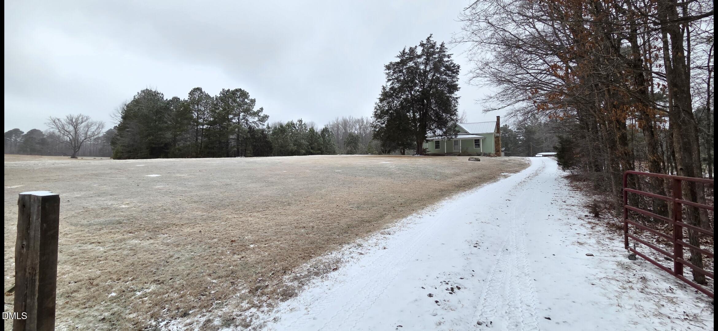 2523 Hamlin Road Property Photo 15