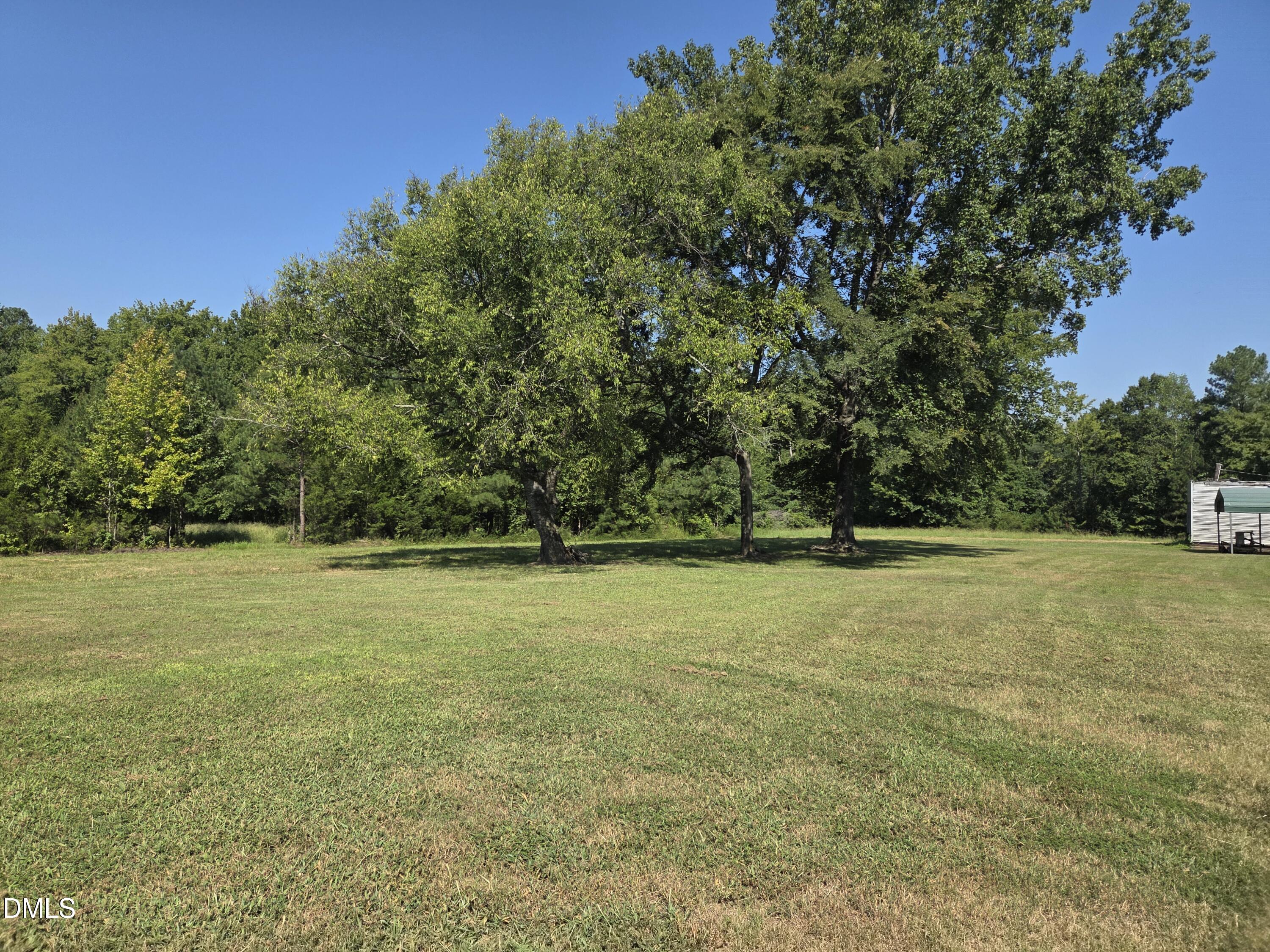 2523 Hamlin Road Property Photo 16