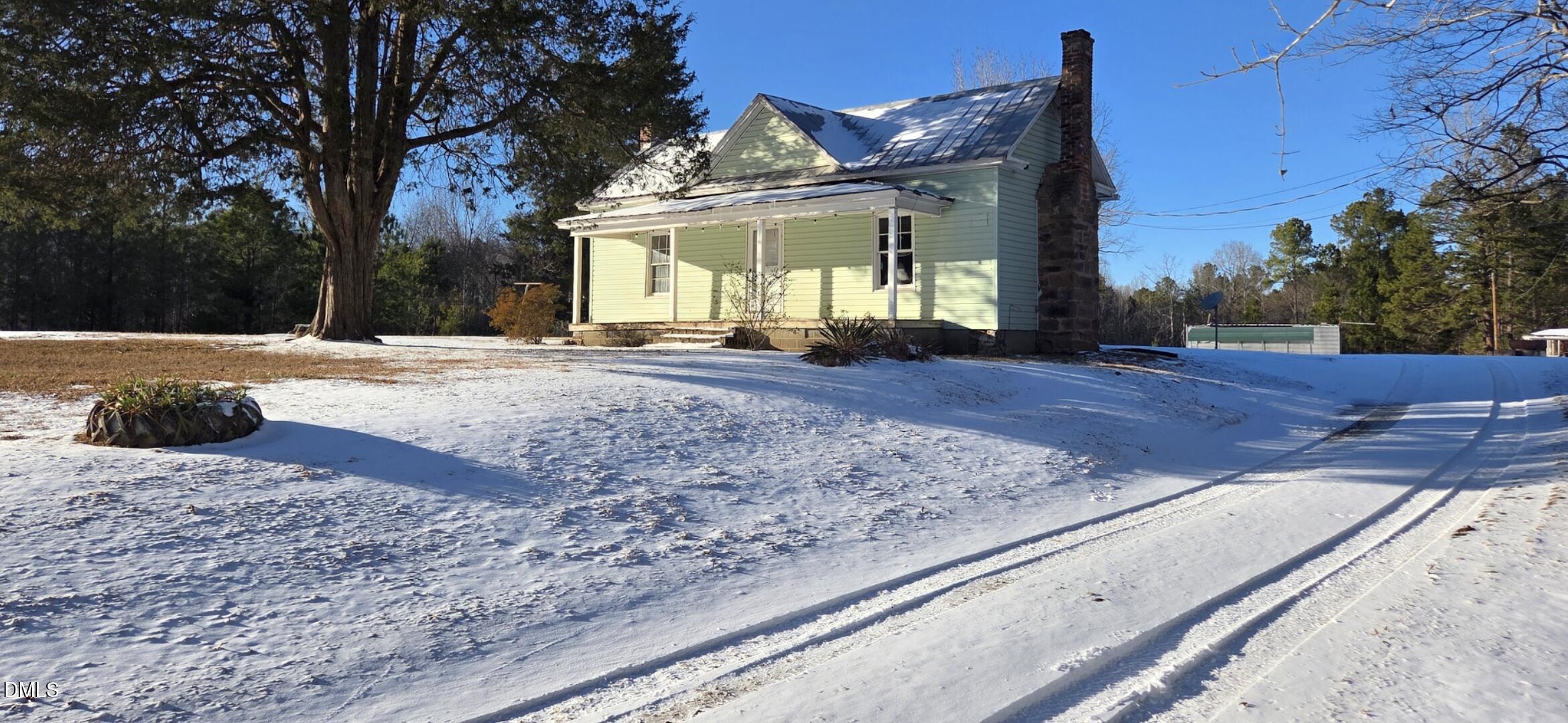 2523 Hamlin Road Property Photo 19