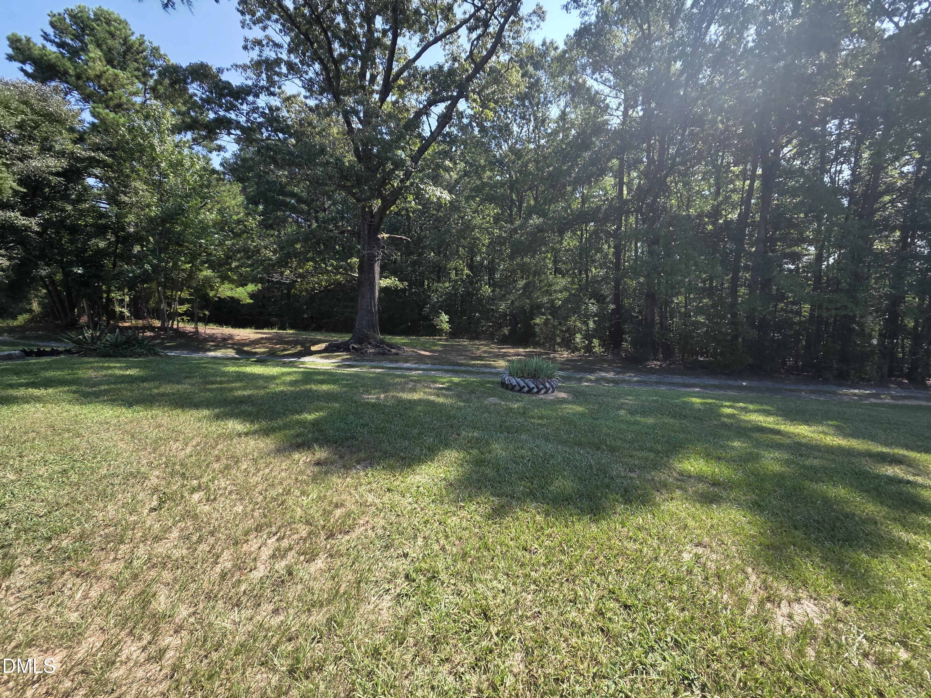 2523 Hamlin Road Property Photo 32