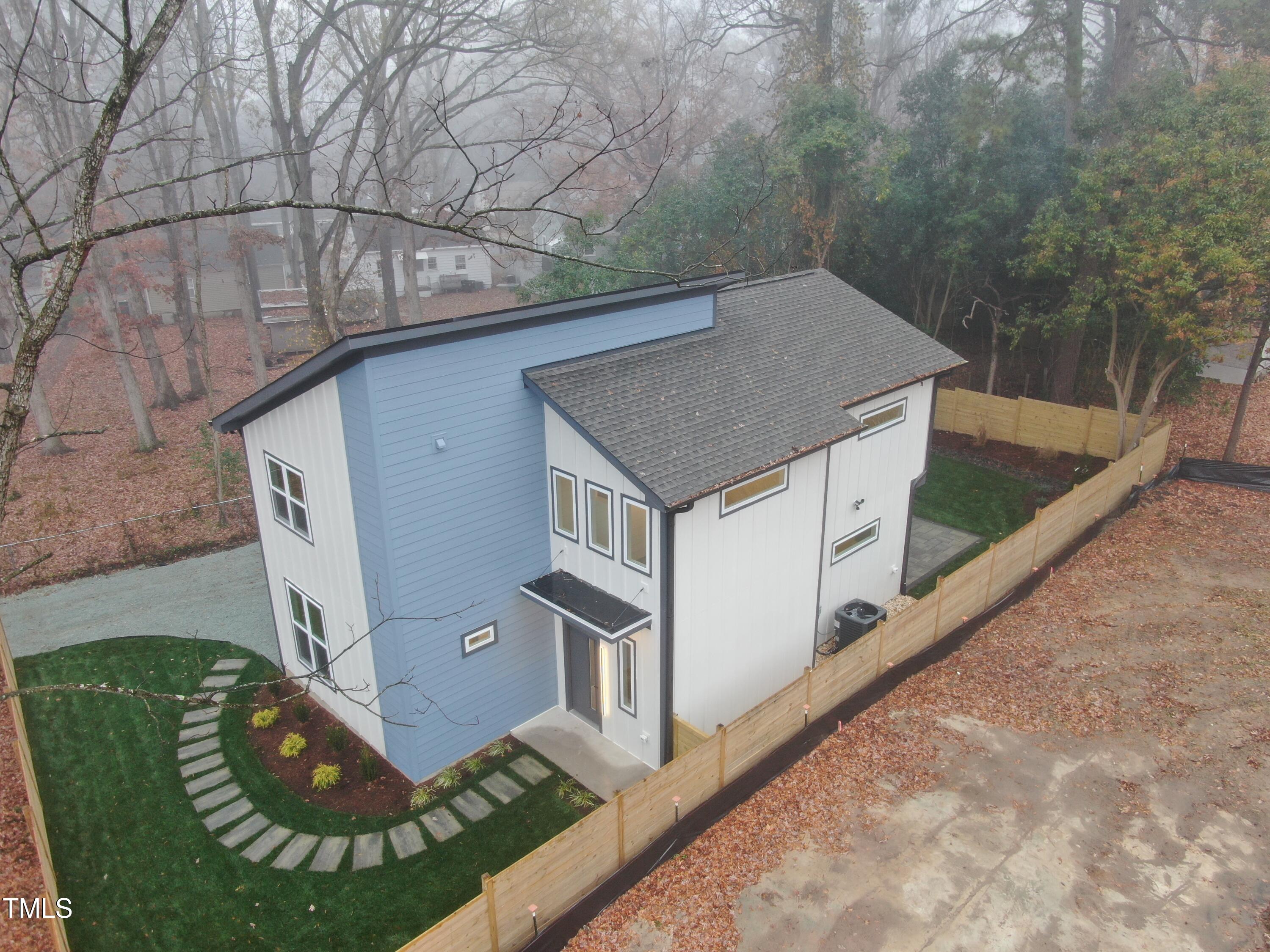 410 Chamberlin Avenue Property Photo 4