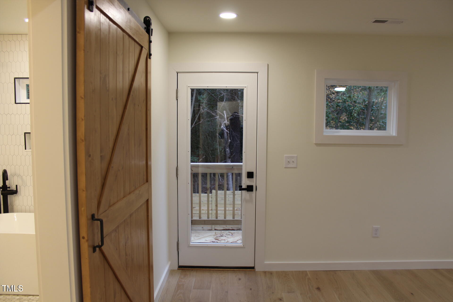 410 Chamberlin Avenue Property Photo 19