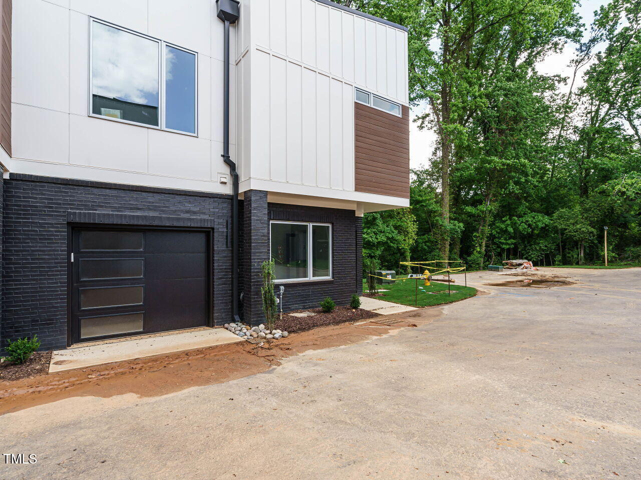 1527 Havenmont Court Property Photo 3