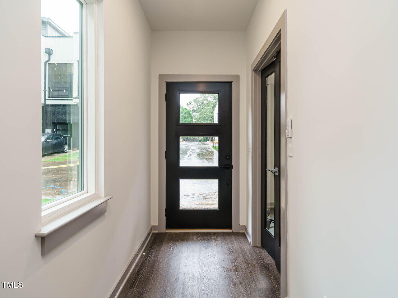 1527 Havenmont Court Property Photo 4
