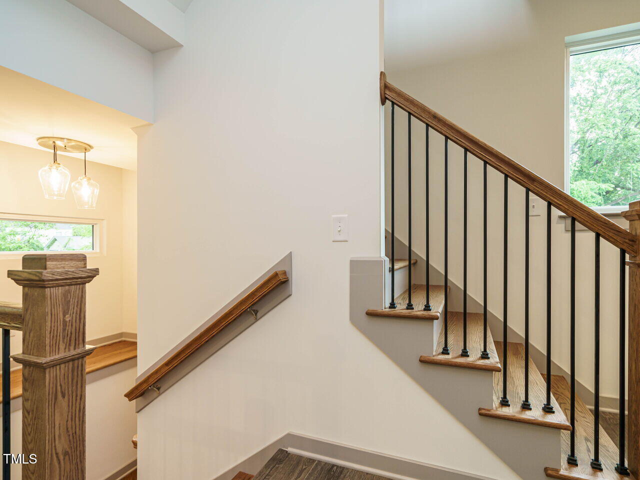 1527 Havenmont Court Property Photo 6