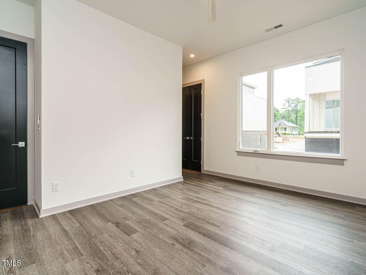 1527 Havenmont Court Property Photo 11