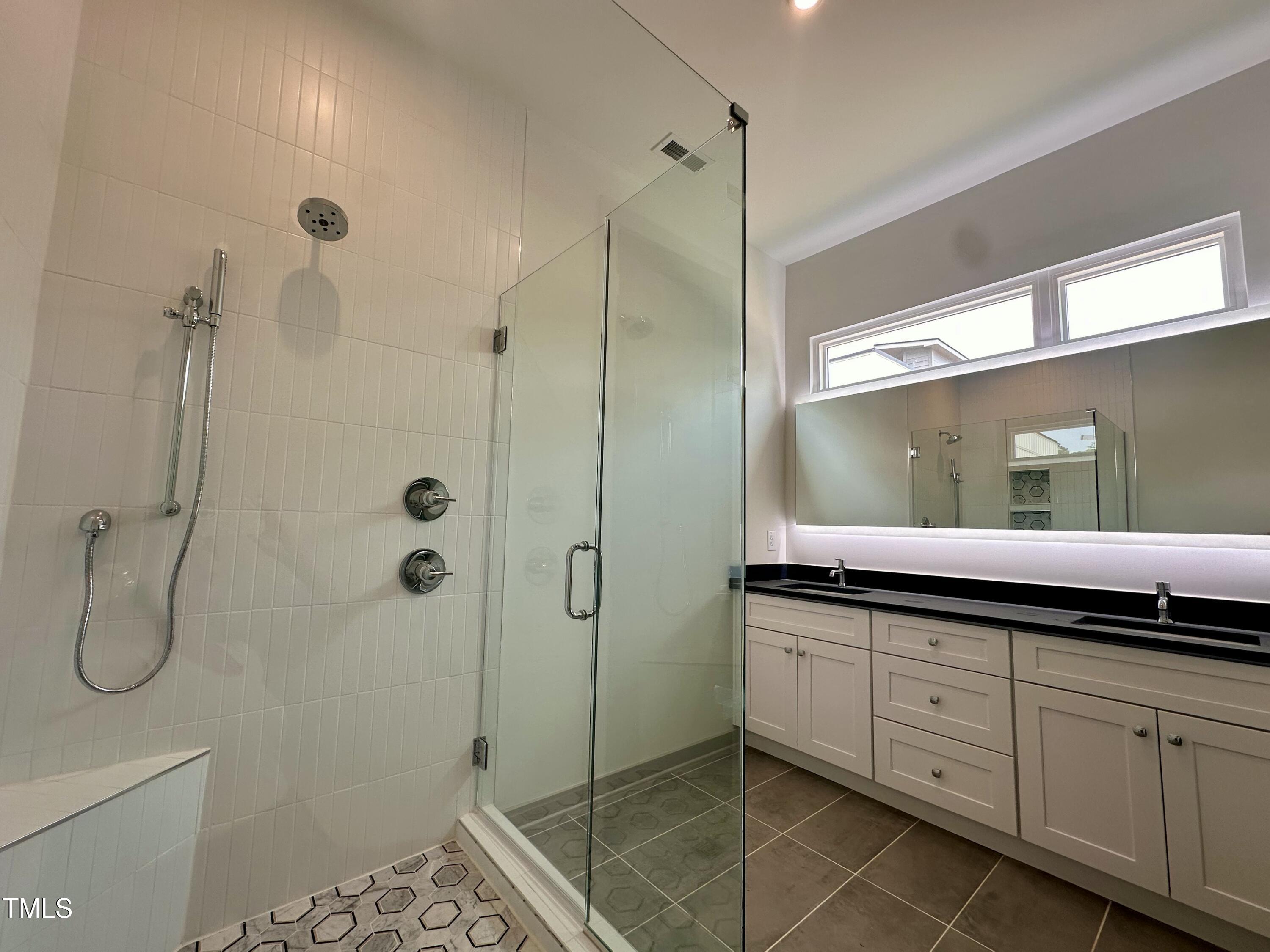 1527 Havenmont Court Property Photo 14