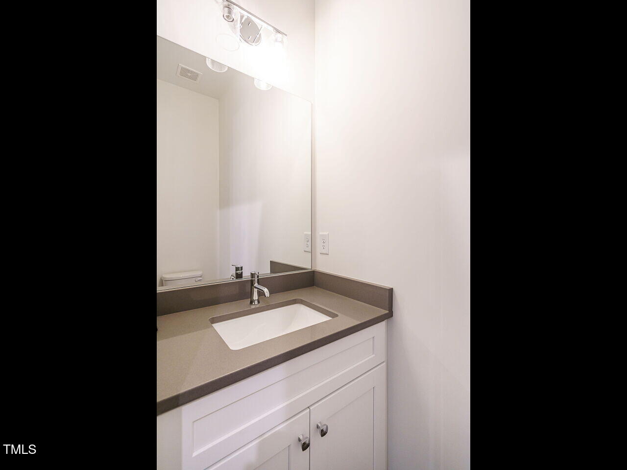 1527 Havenmont Court Property Photo 18
