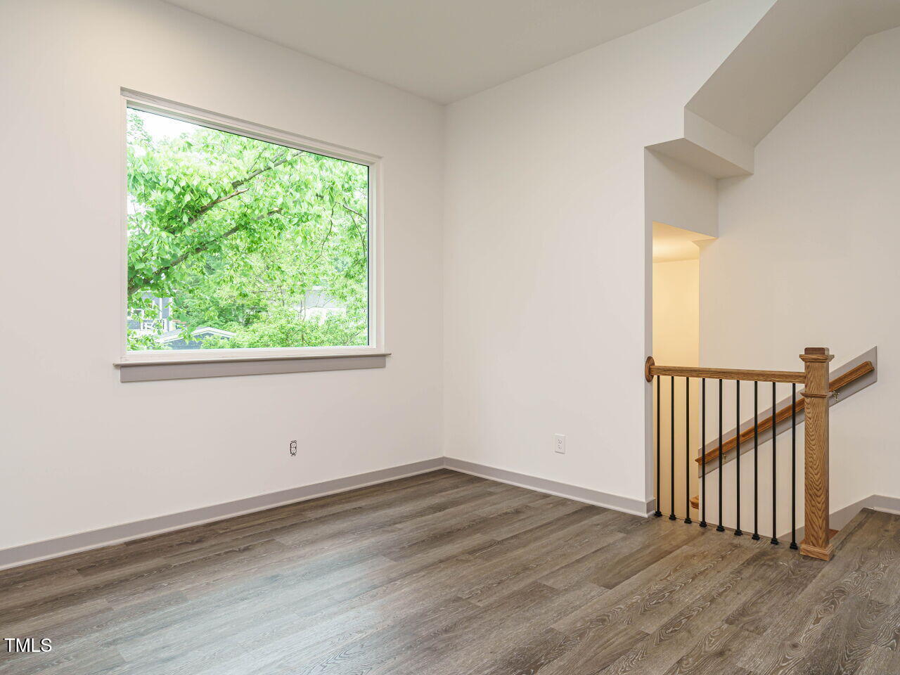 1527 Havenmont Court Property Photo 24