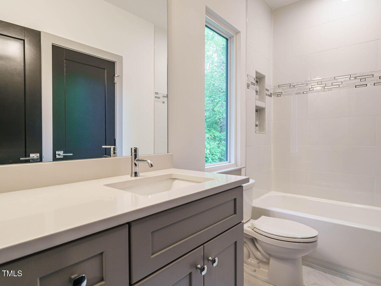 1527 Havenmont Court Property Photo 28