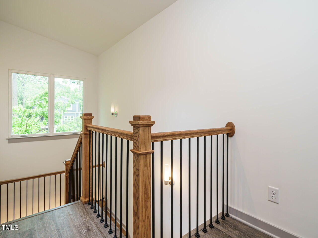 1527 Havenmont Court Property Photo 30