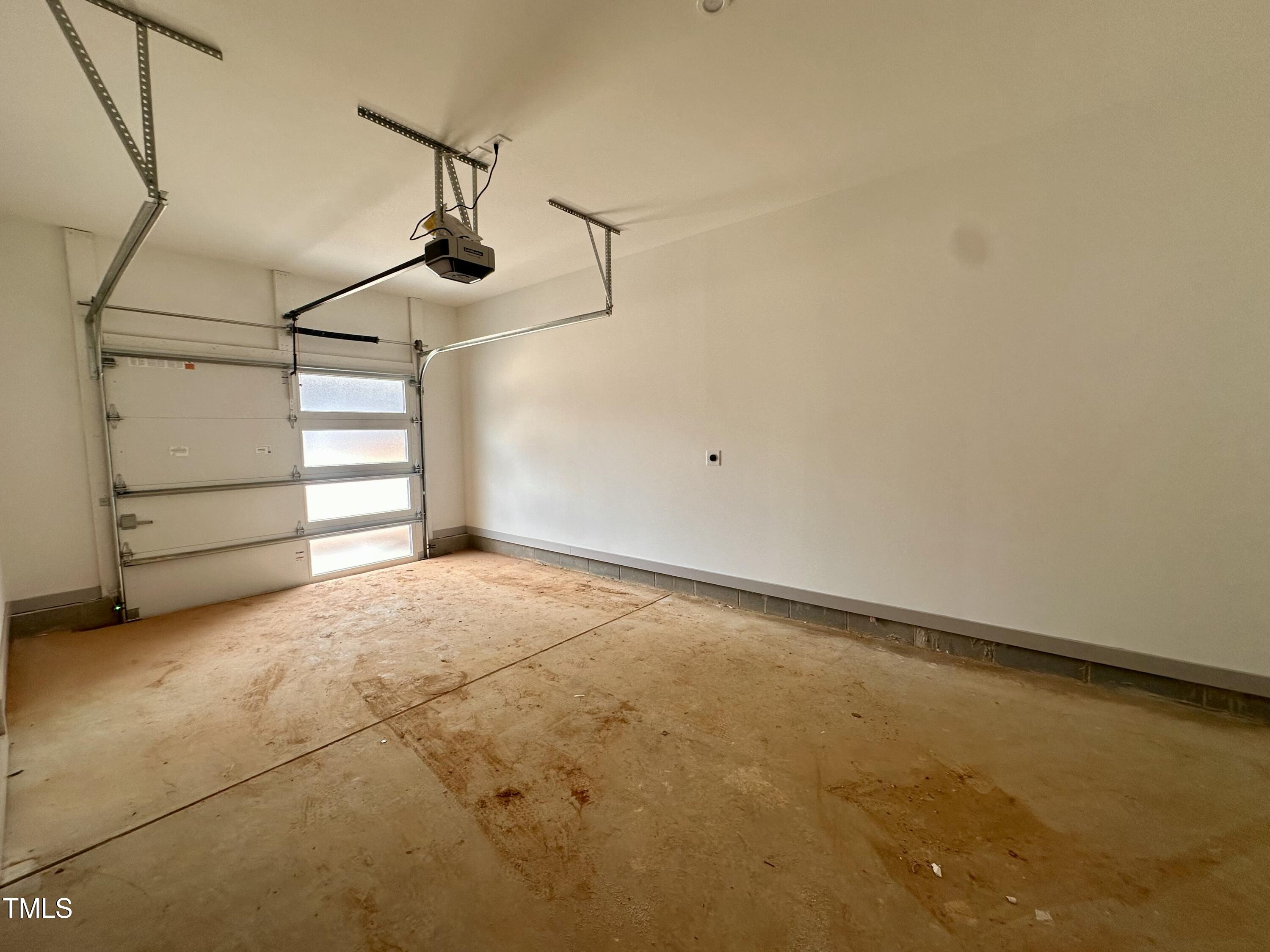 1527 Havenmont Court Property Photo 35