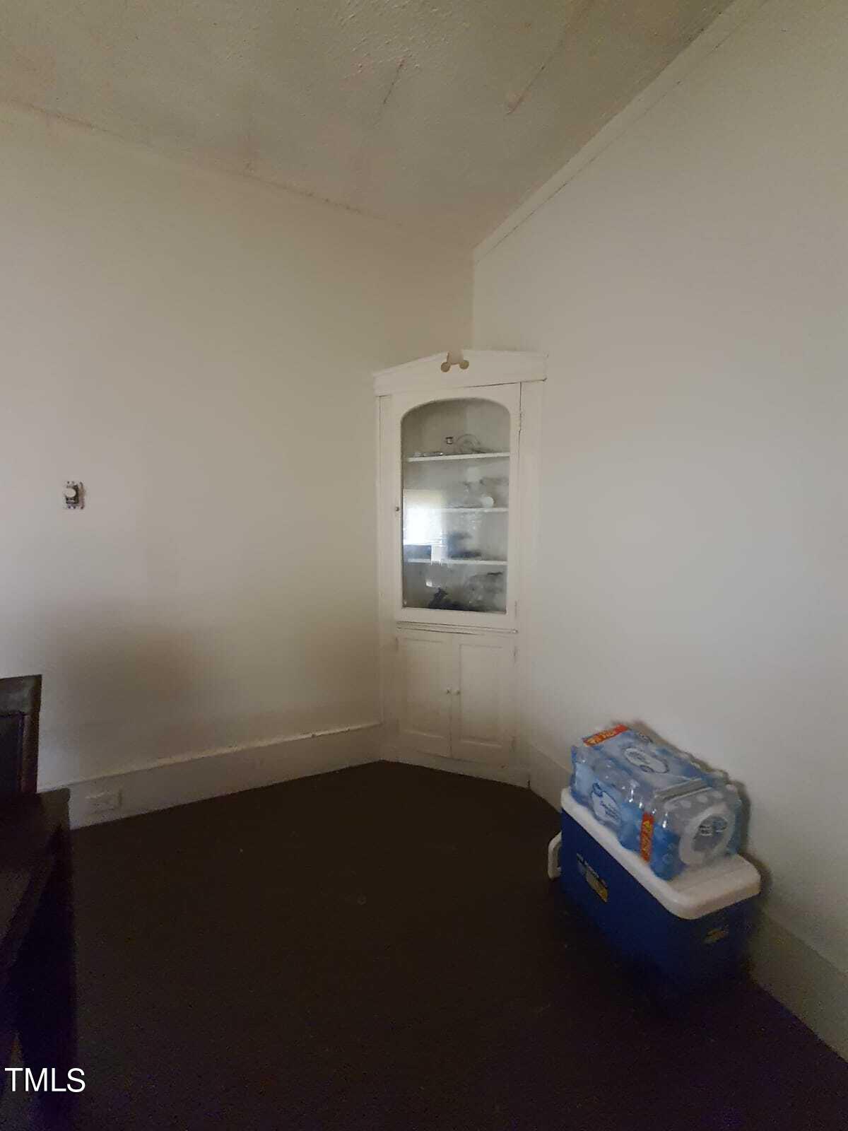 239 Gary Street Property Photo 5
