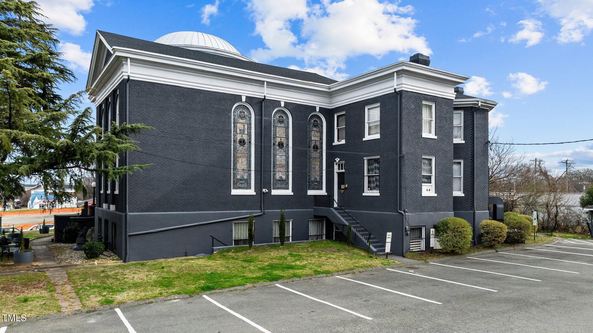 201 & 207 S Alston Avenue Property Photo 4