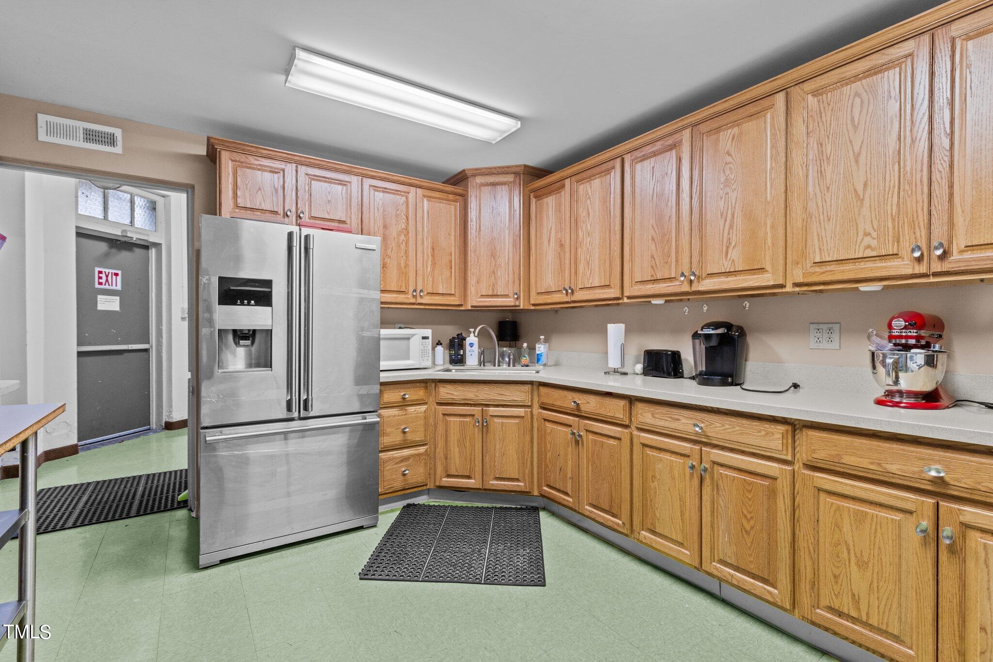 201 & 207 S Alston Avenue Property Photo 32