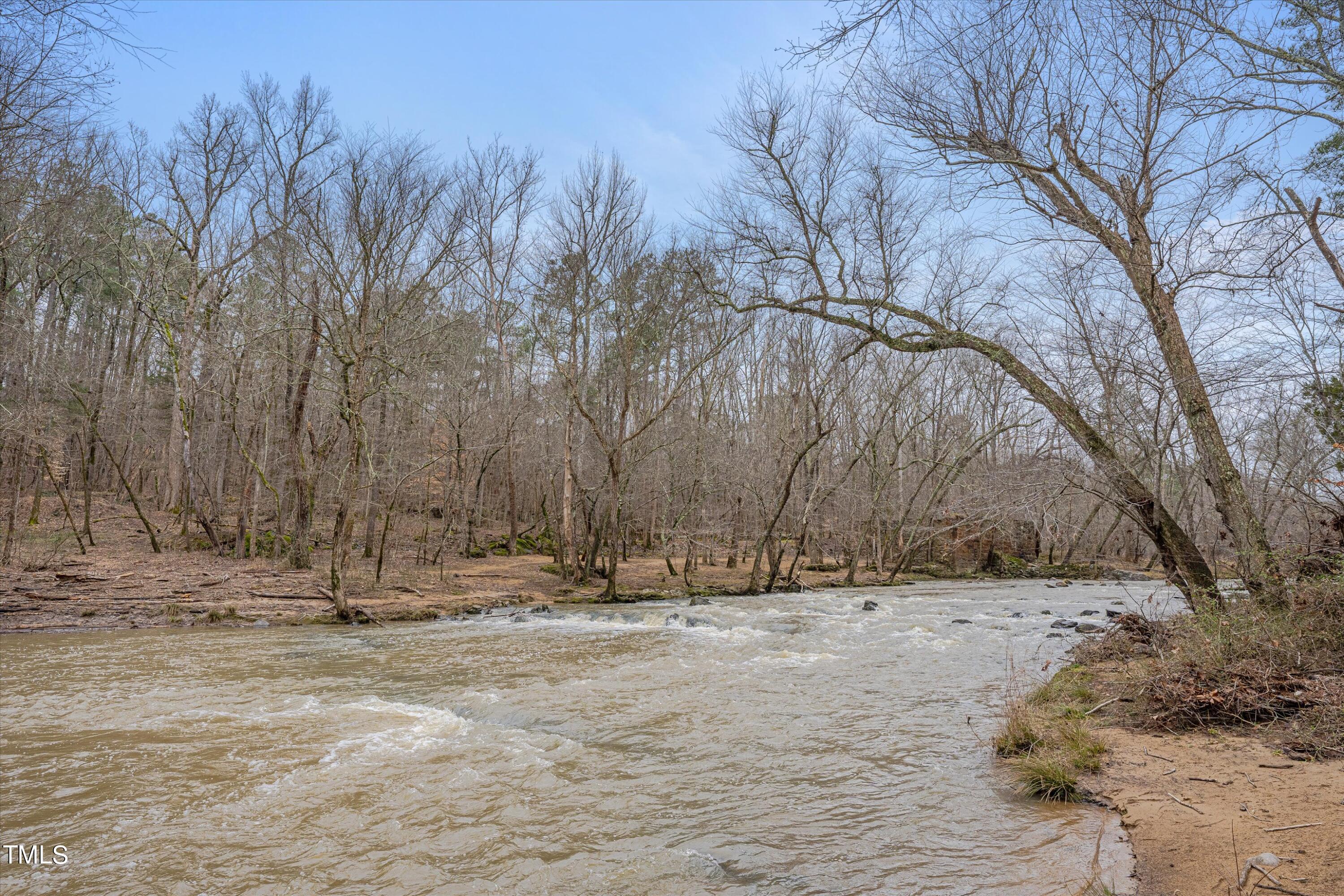 2222 Umstead Road Property Photo 7