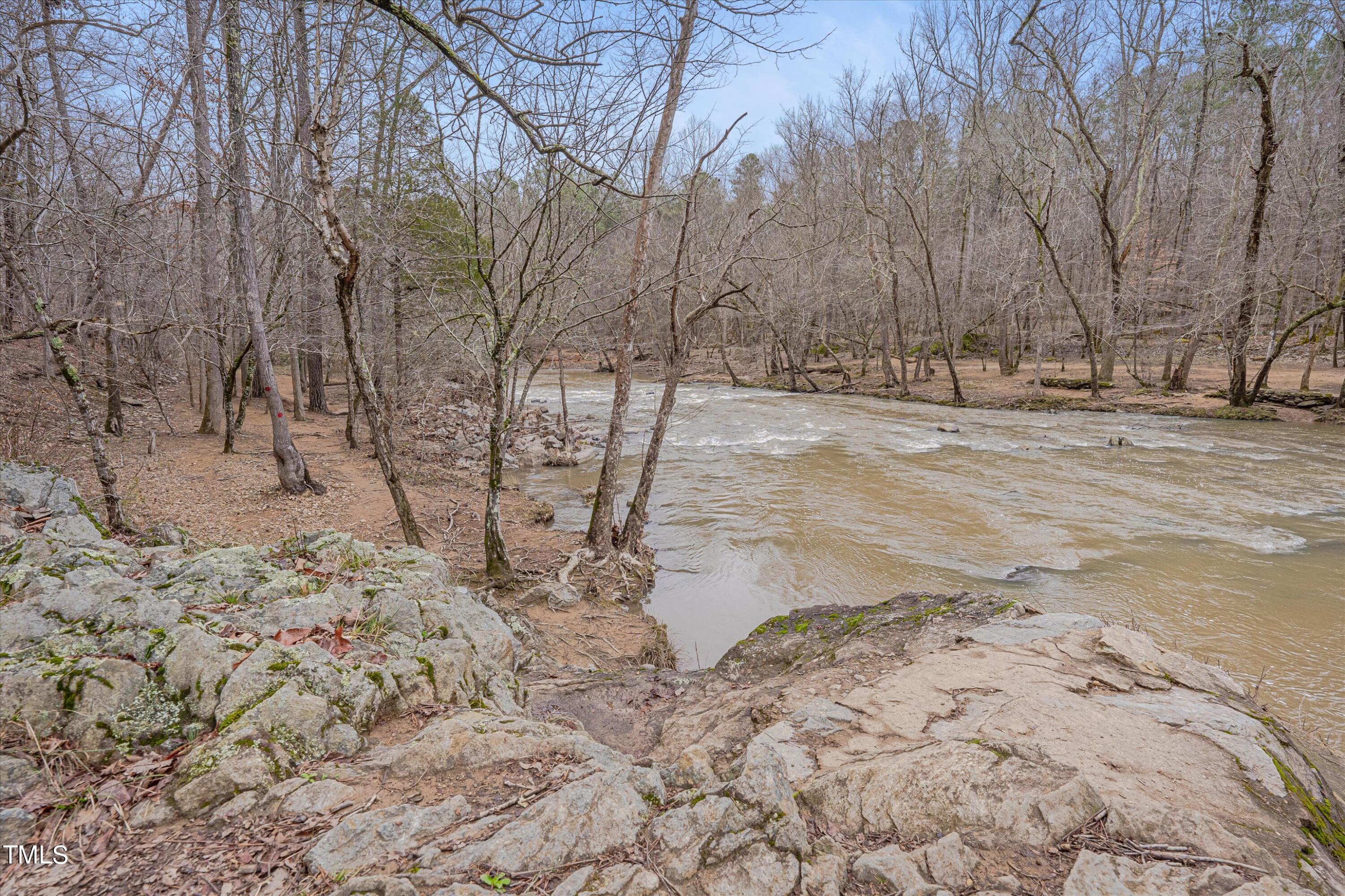 2222 Umstead Road Property Photo 8
