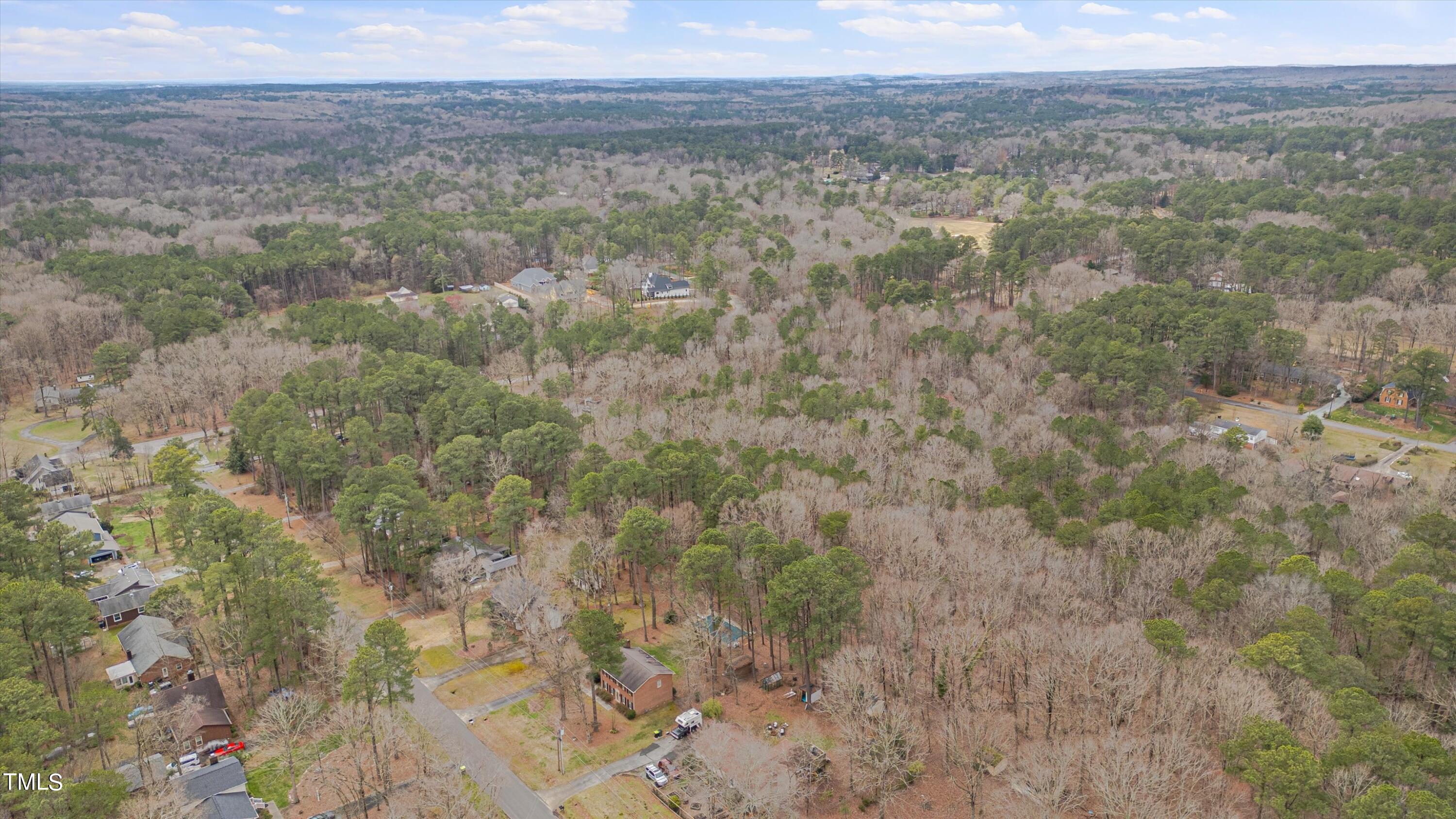 2222 Umstead Road Property Photo 11