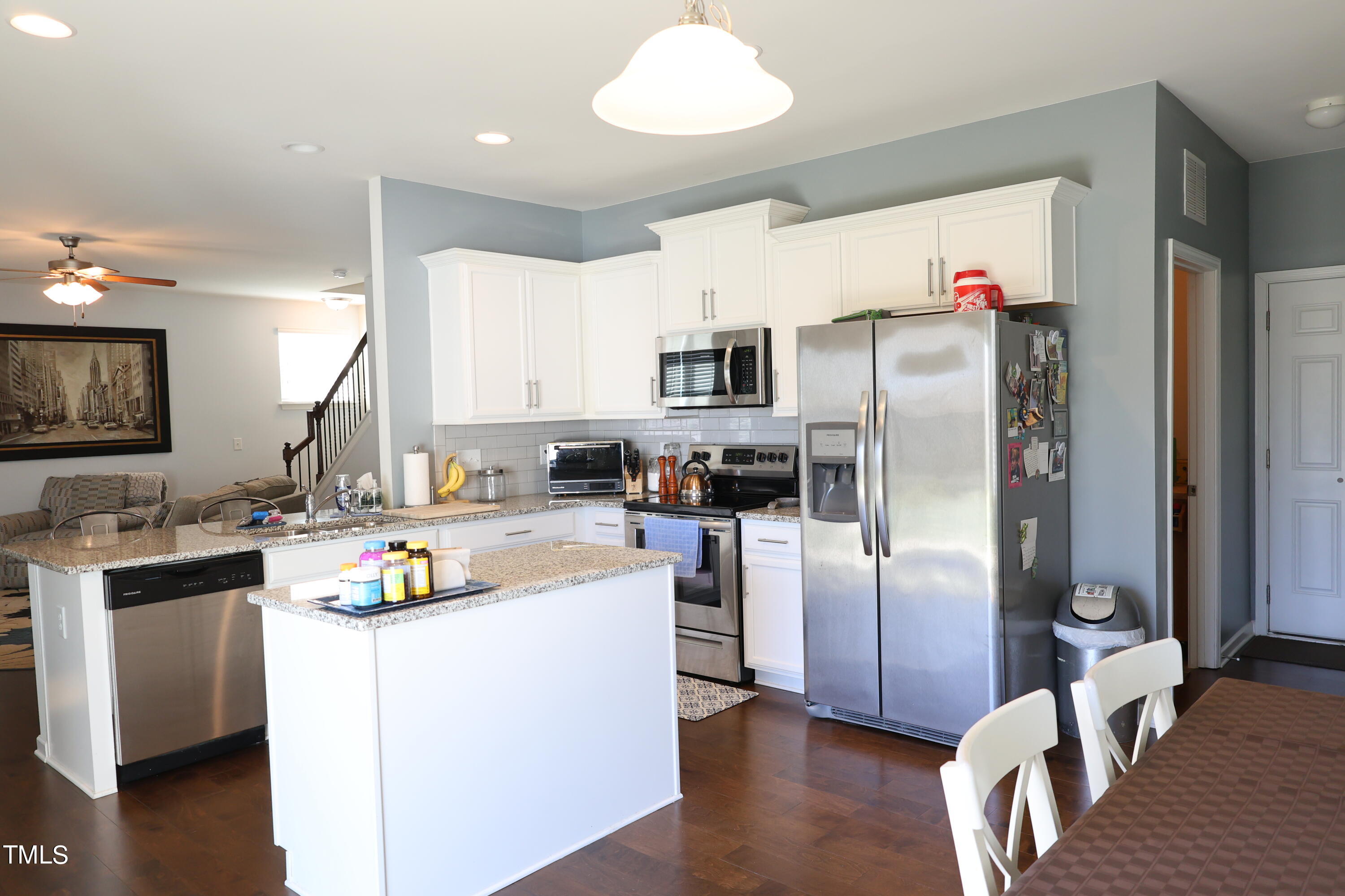 275 Sapphire Road Property Photo 12