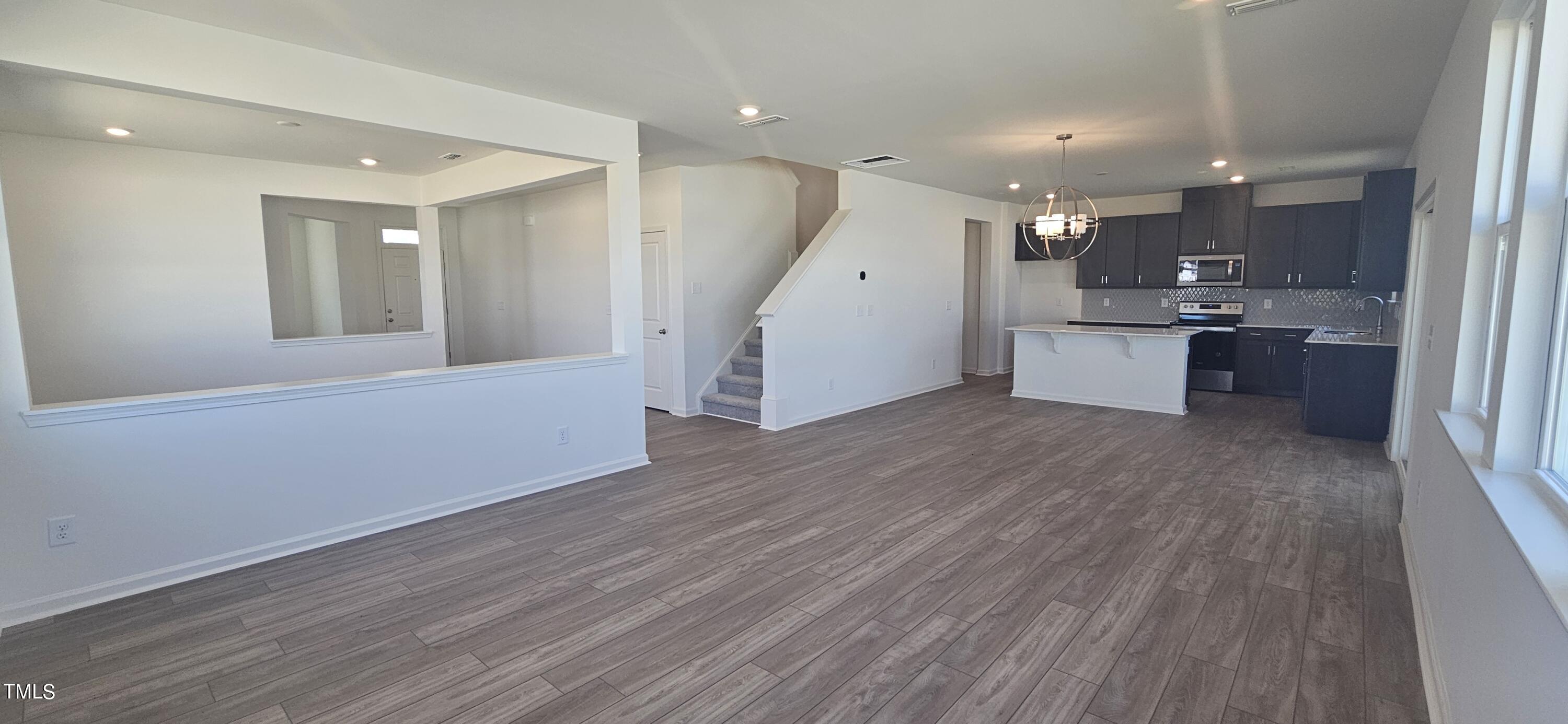 837 Emmer Street Property Photo 10