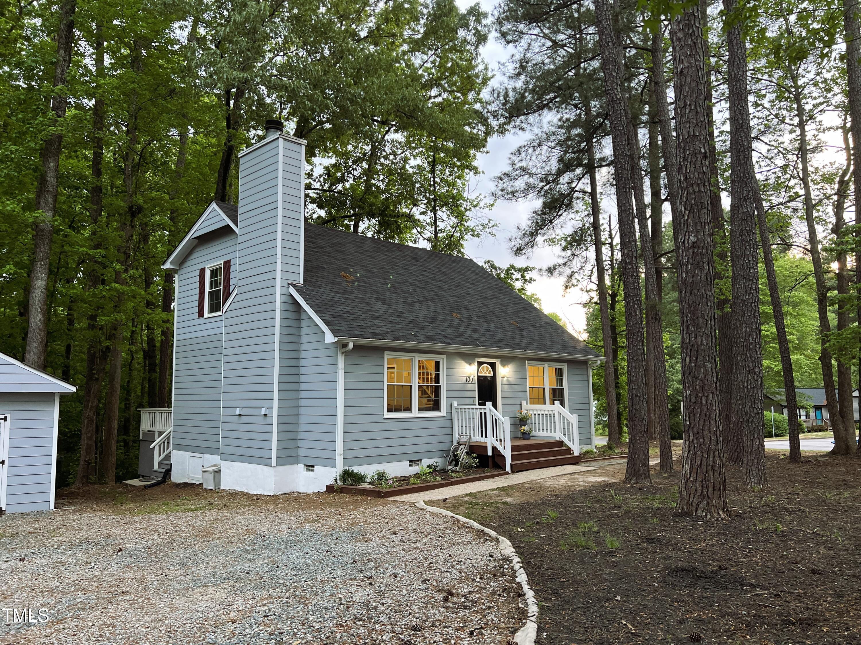 100 Falling Creek Court Property Photo 1