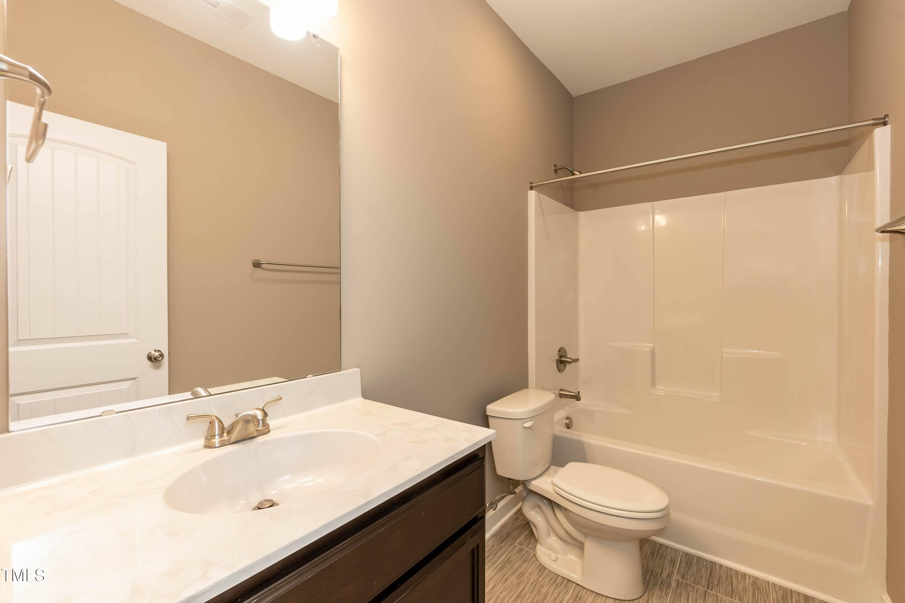 809 E Edgerton Street Property Photo 18