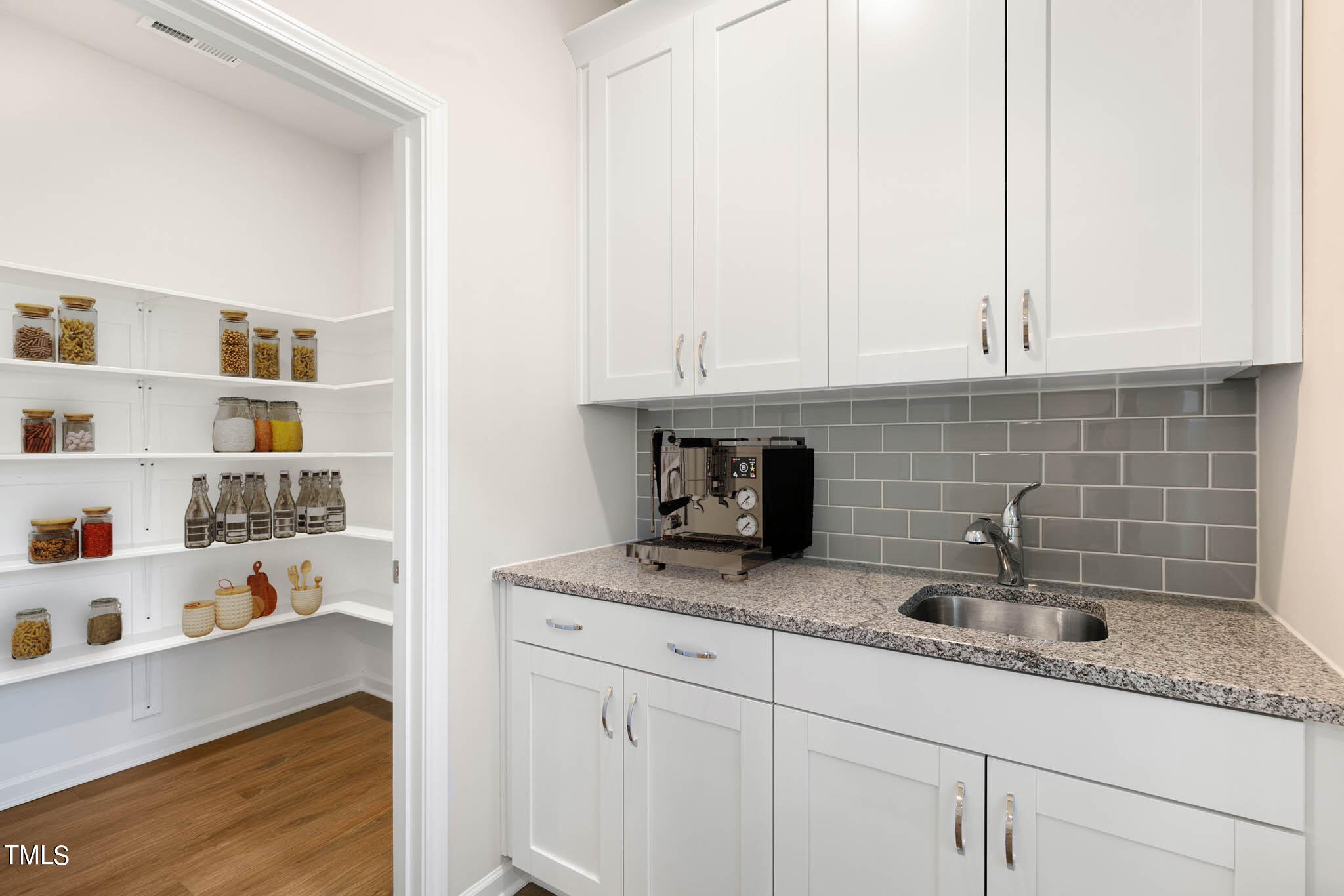 141 Beacon Hill Road # 13 Property Photo 35