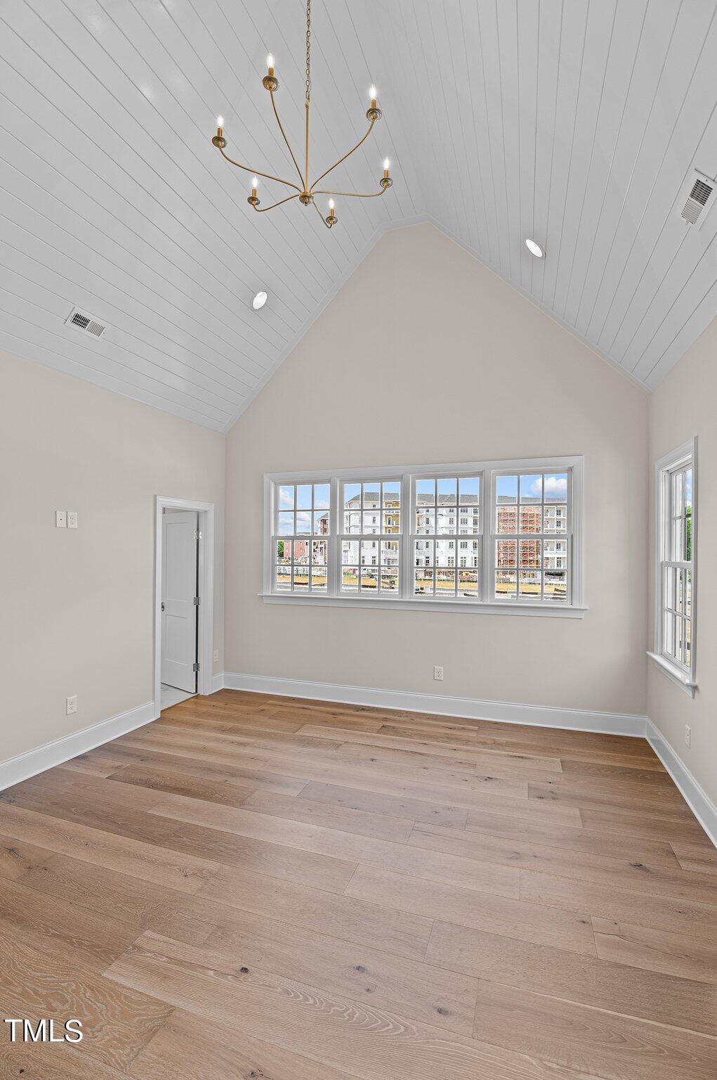 2635 Marchmont Street Property Photo 31