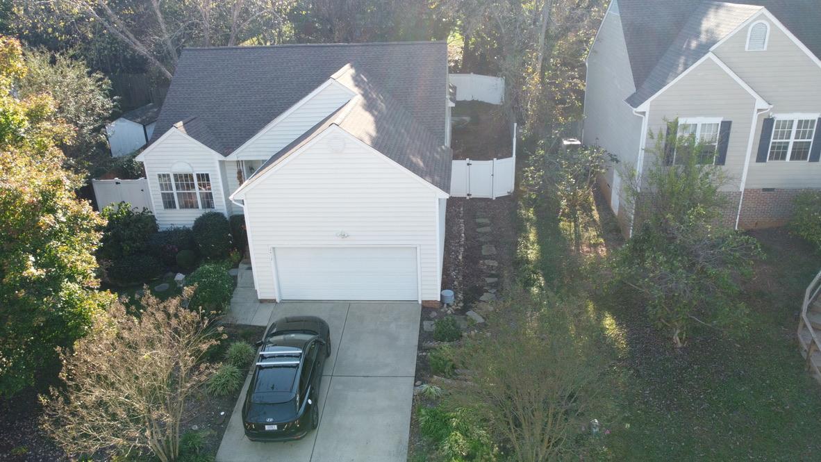 2412 Laurel Falls Lane Property Photo 28