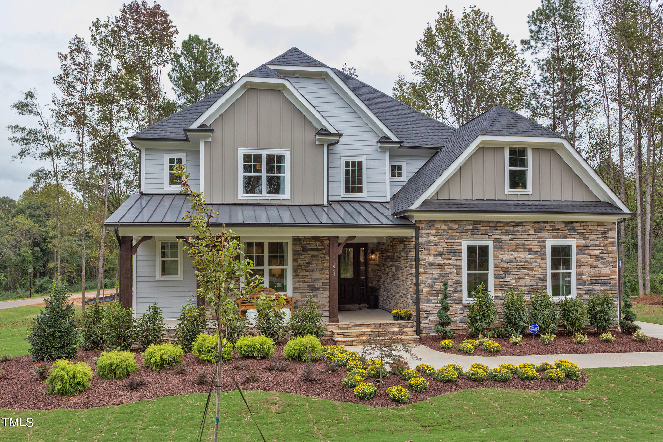 6829 Sleeping Meadow Lane Property Photo 1