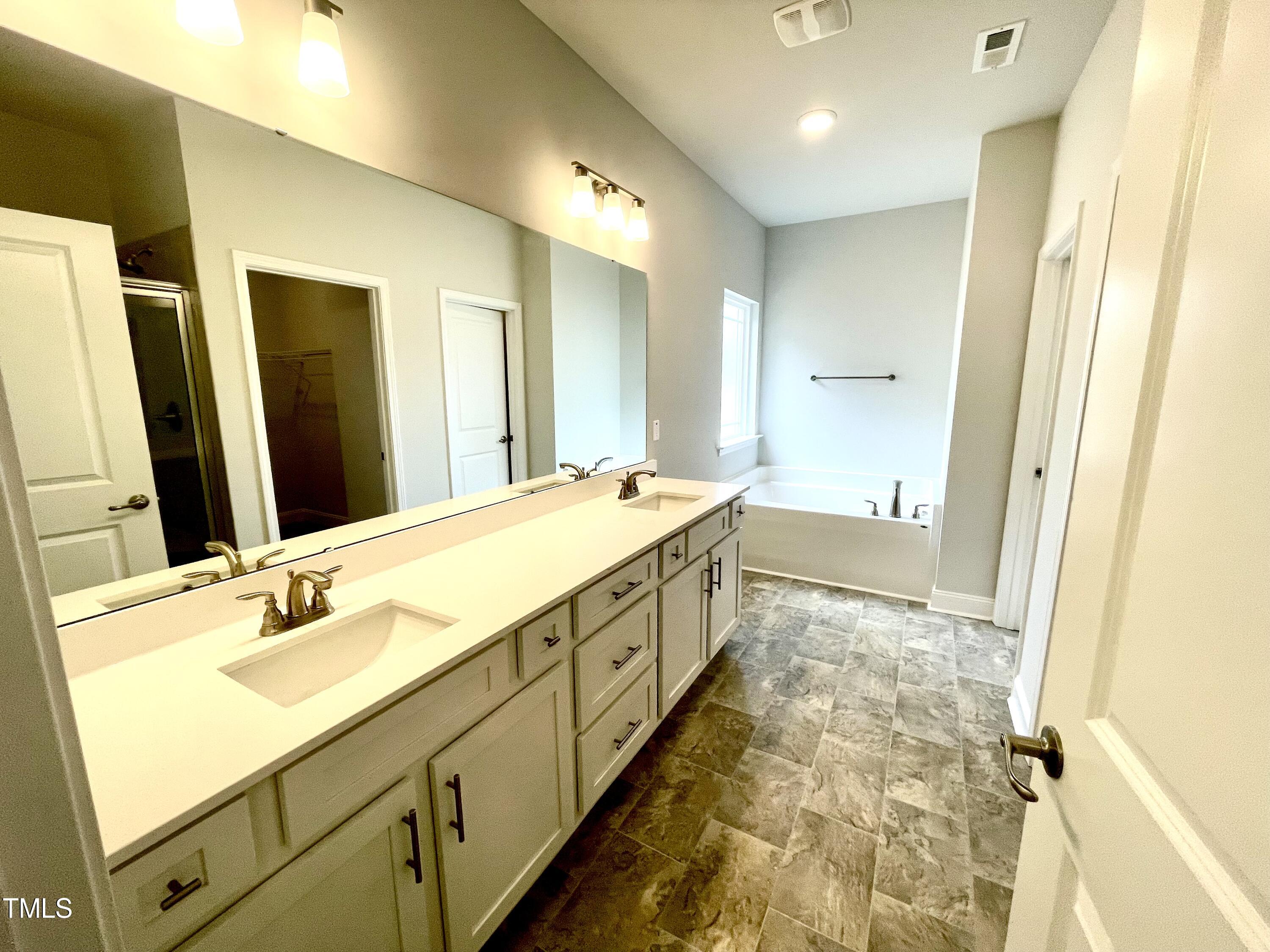 188 New Twin Branch Court Property Photo 14