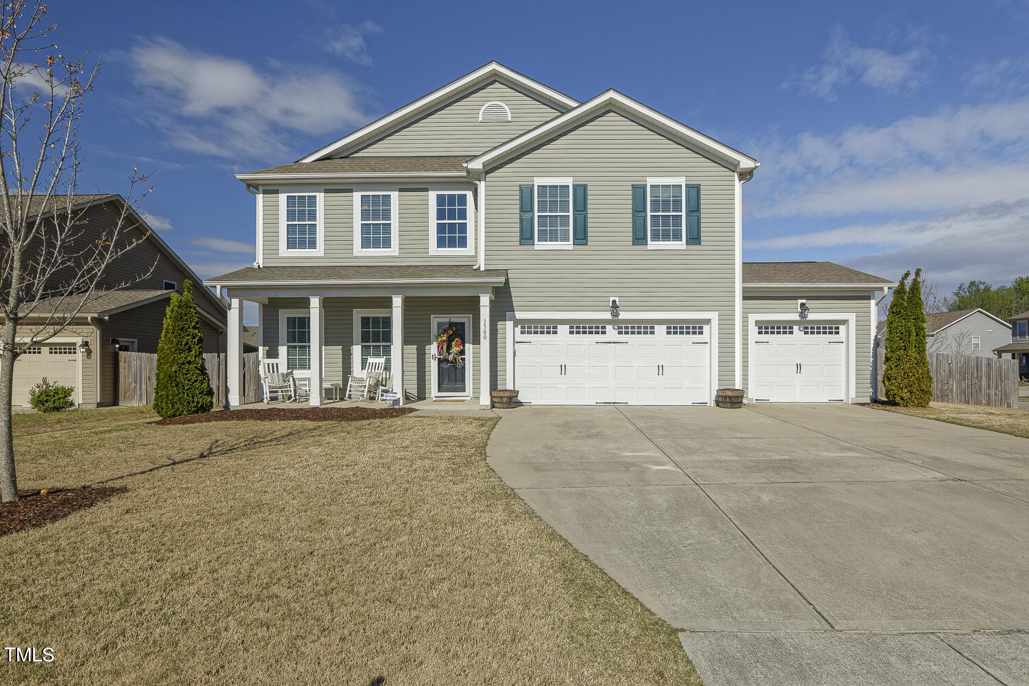 1300 Ivey Grove Court Property Photo 1