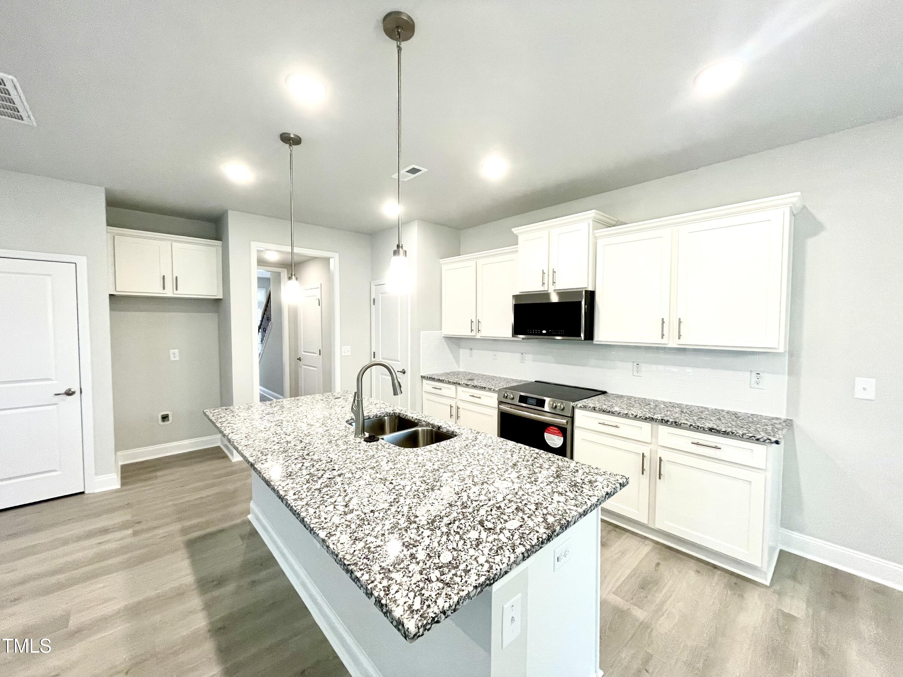 242 New Twin Branch Court Property Photo 8