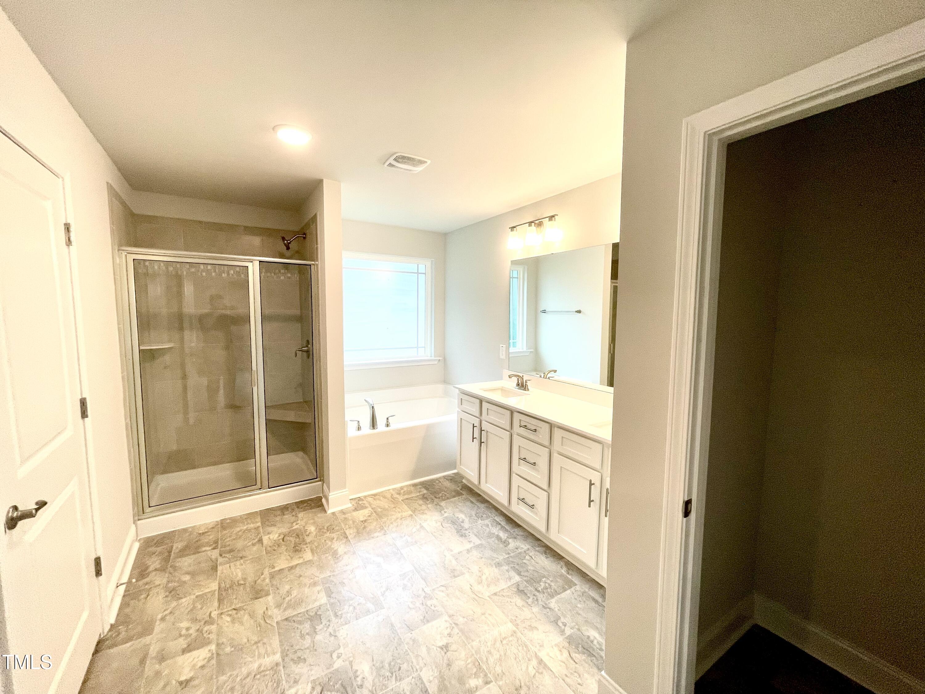 242 New Twin Branch Court Property Photo 15