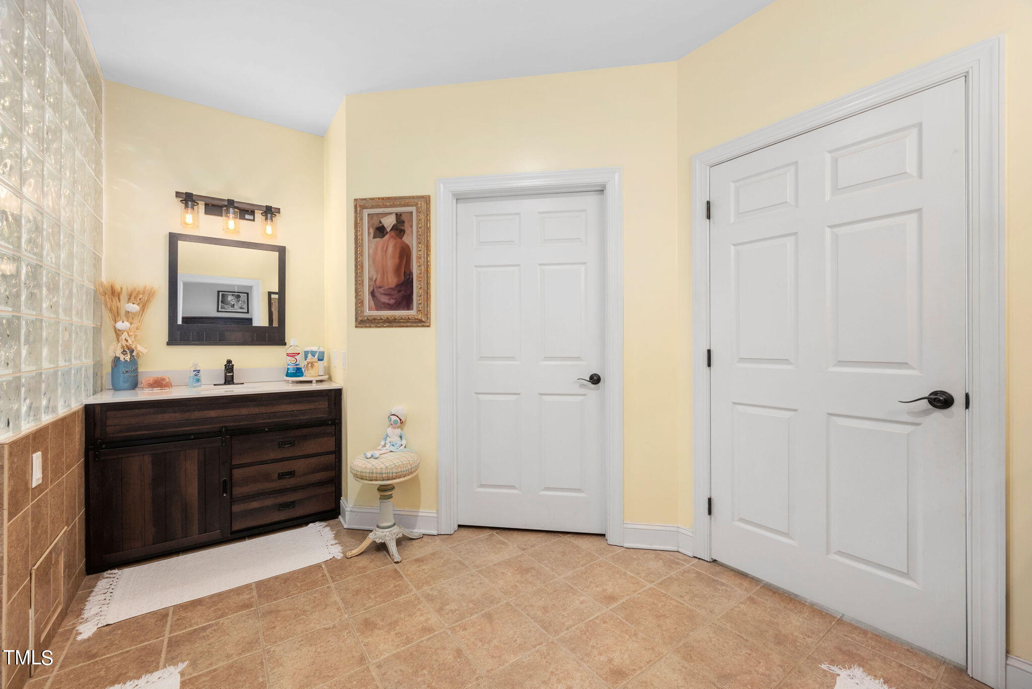 169 Skippers Landing Property Photo 16