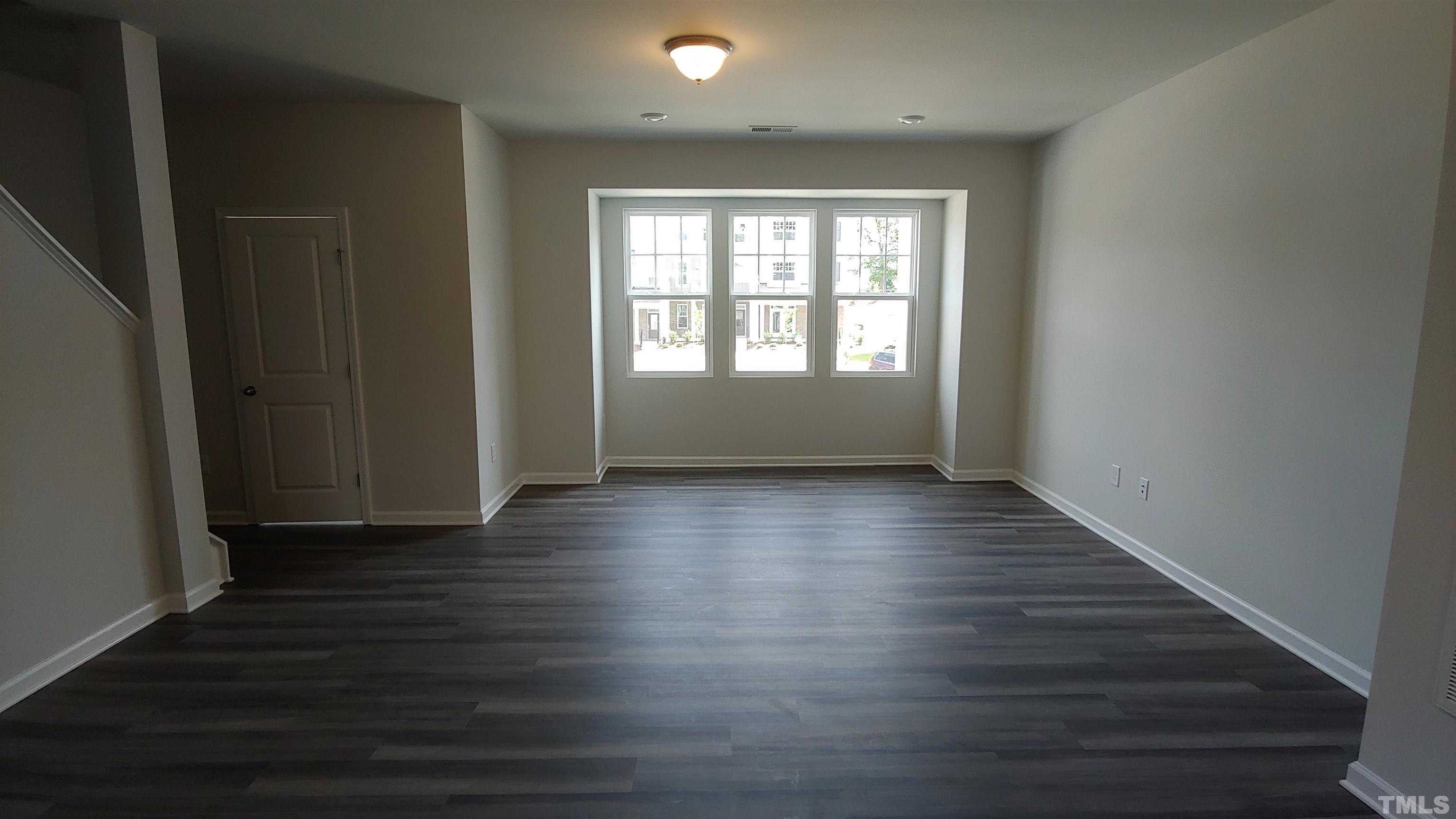 2943 Sunflower Road Property Photo 6