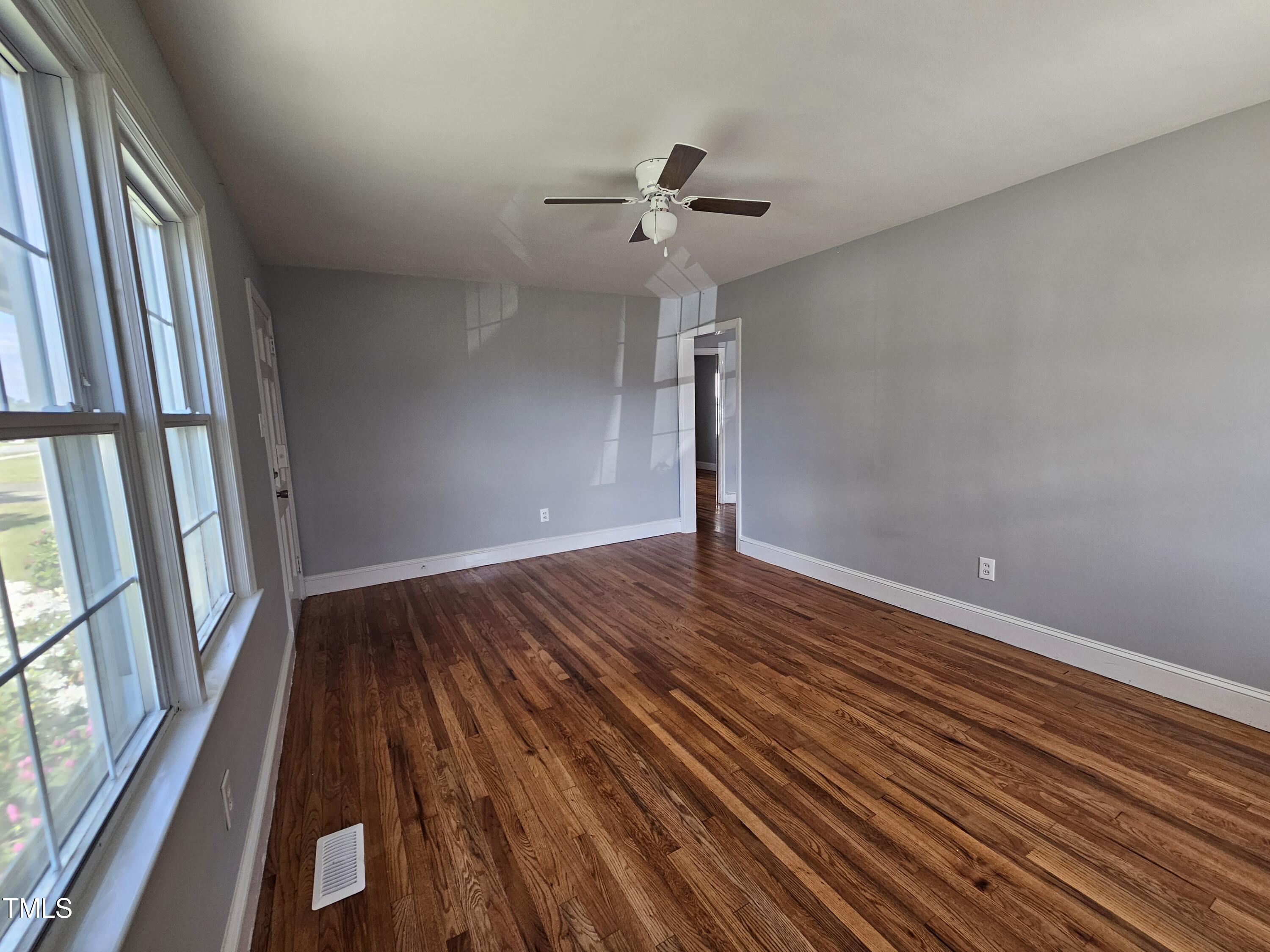 910 Marshall Street Property Photo 12