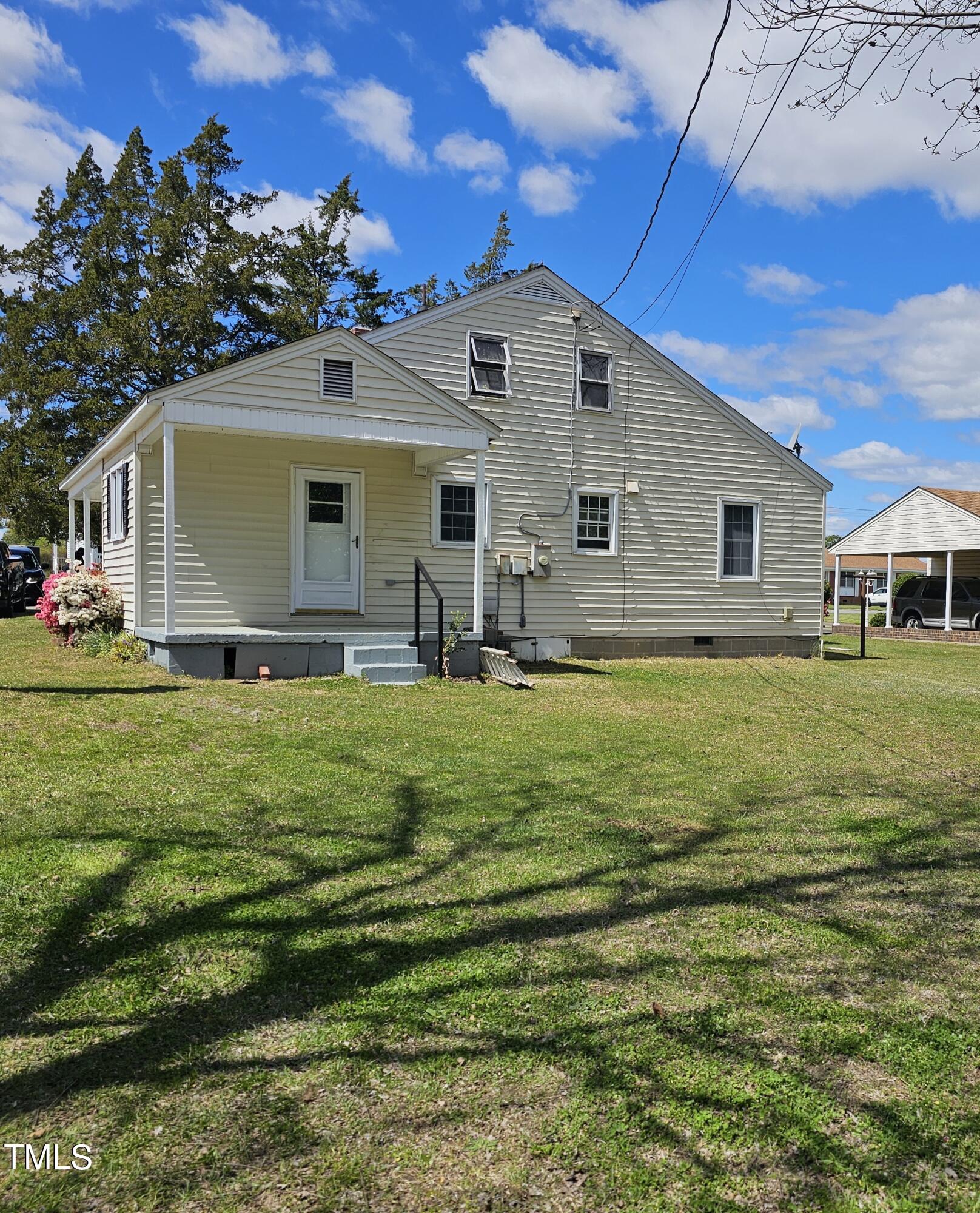 910 Marshall Street Property Photo 13