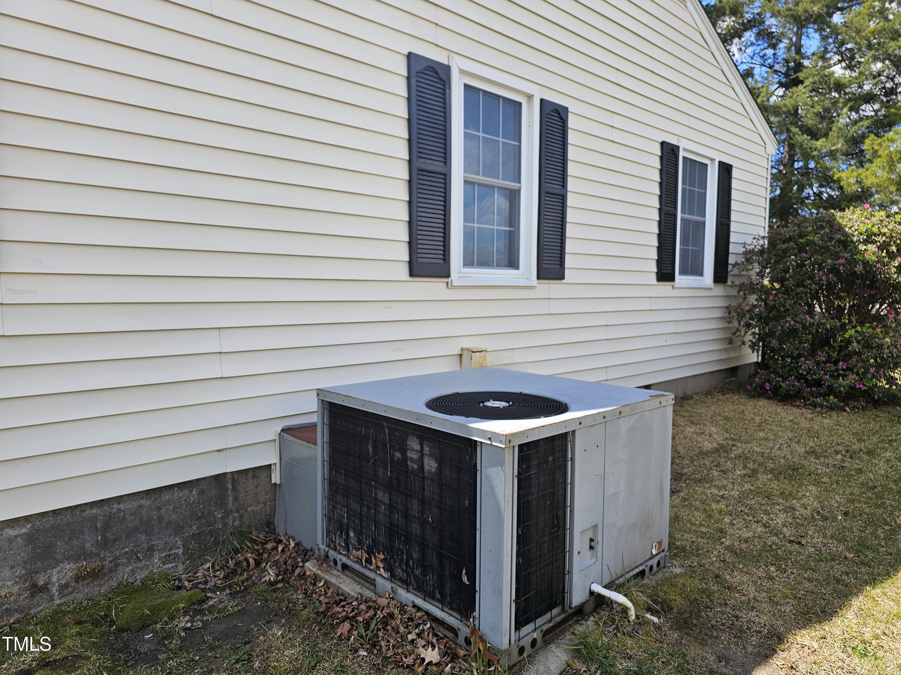 910 Marshall Street Property Photo 15