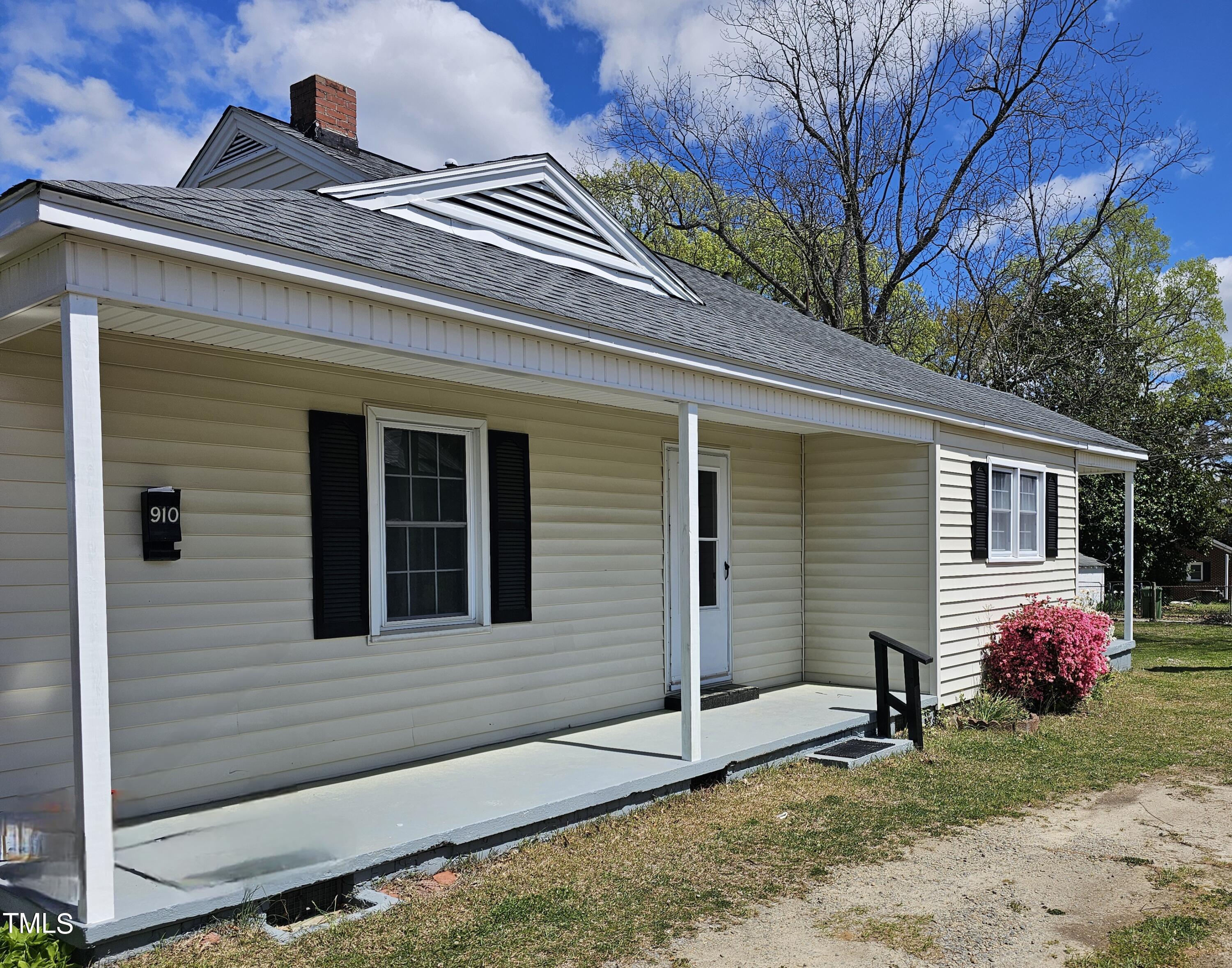 910 Marshall Street Property Photo 20