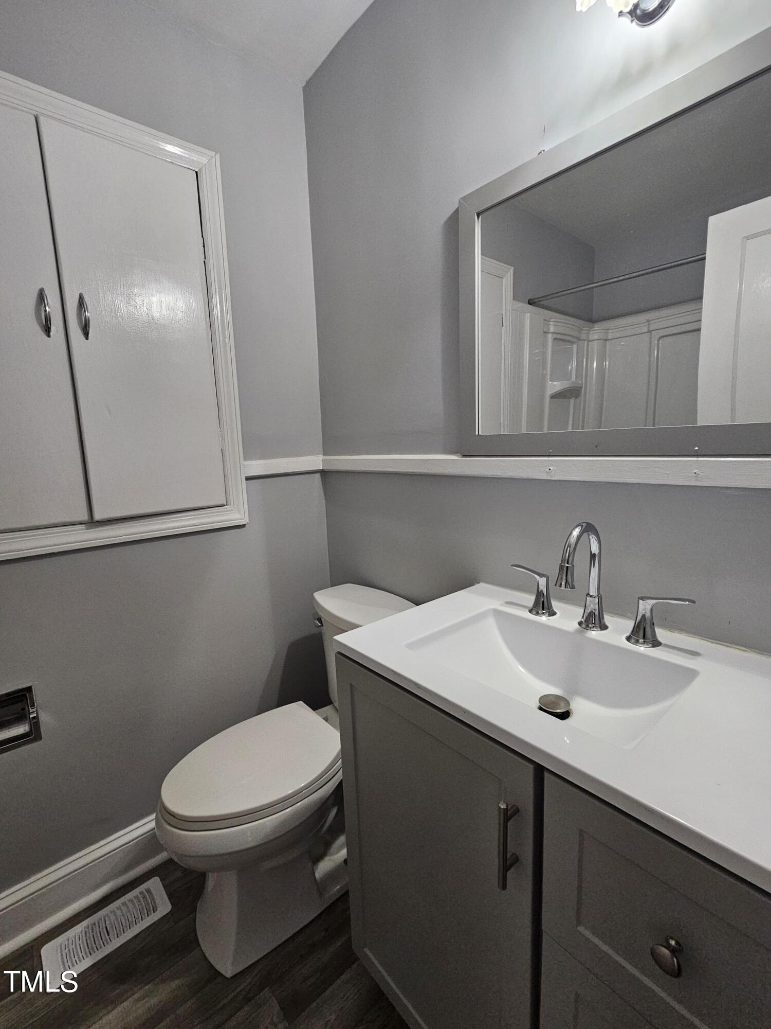 910 Marshall Street Property Photo 22