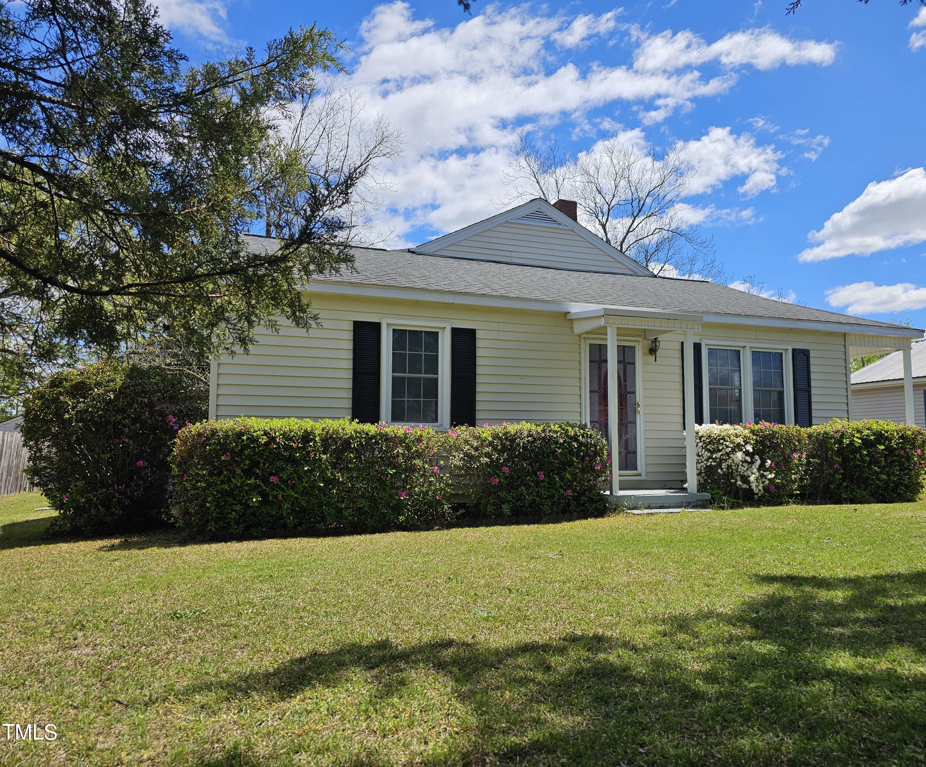 910 Marshall Street Property Photo 24