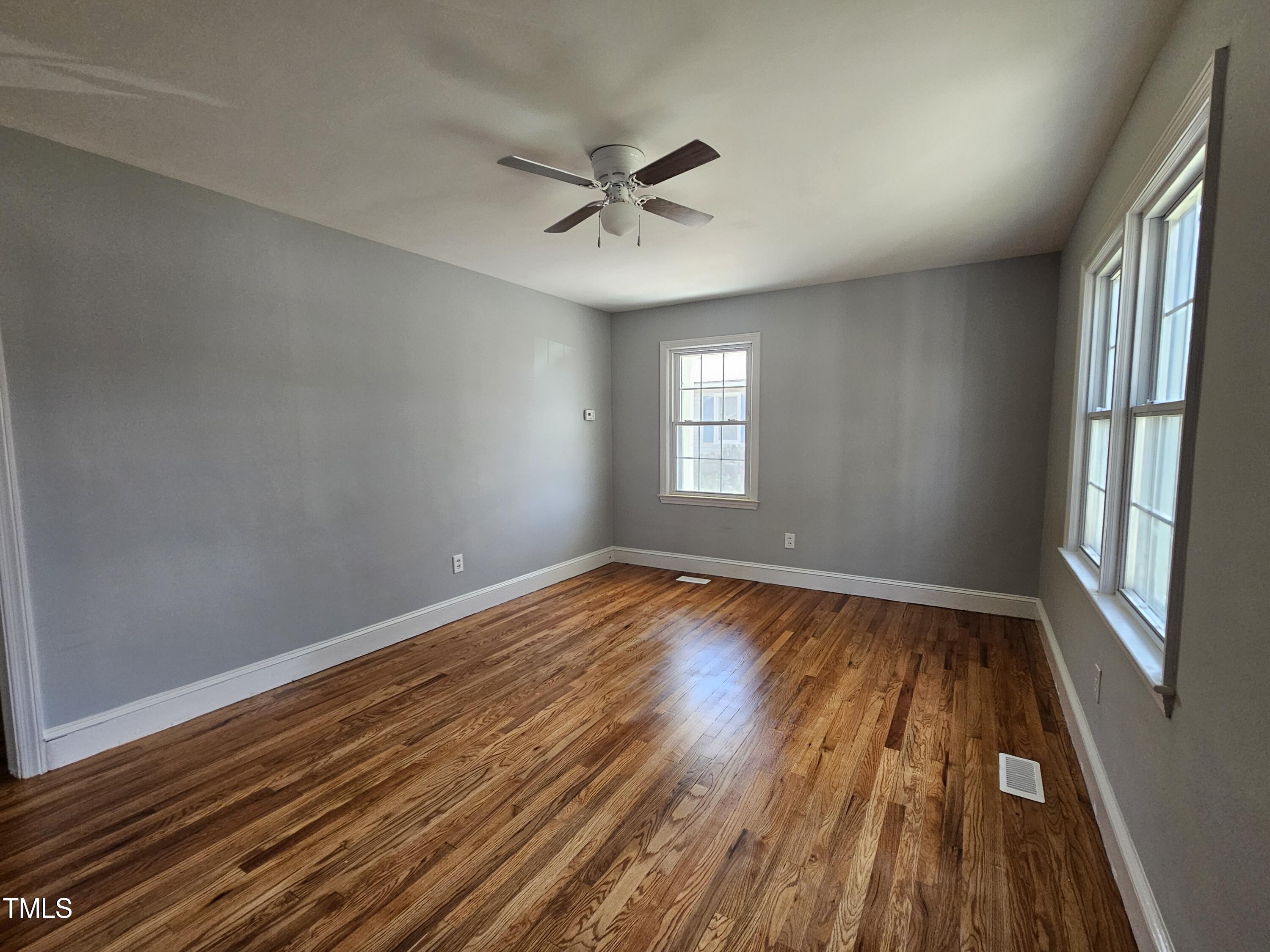 910 Marshall Street Property Photo 27