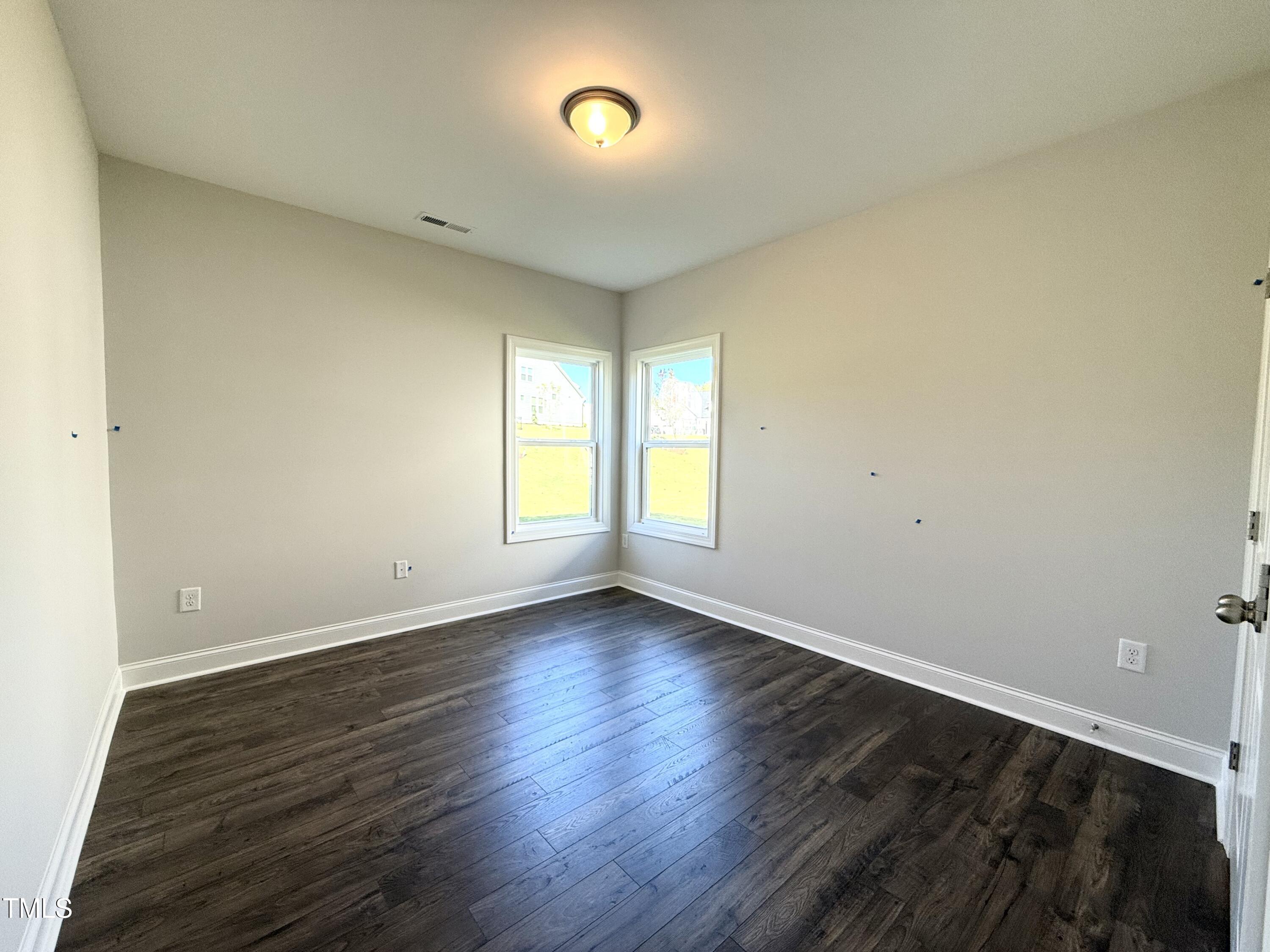 512 Jones Bluff Way Property Photo 9